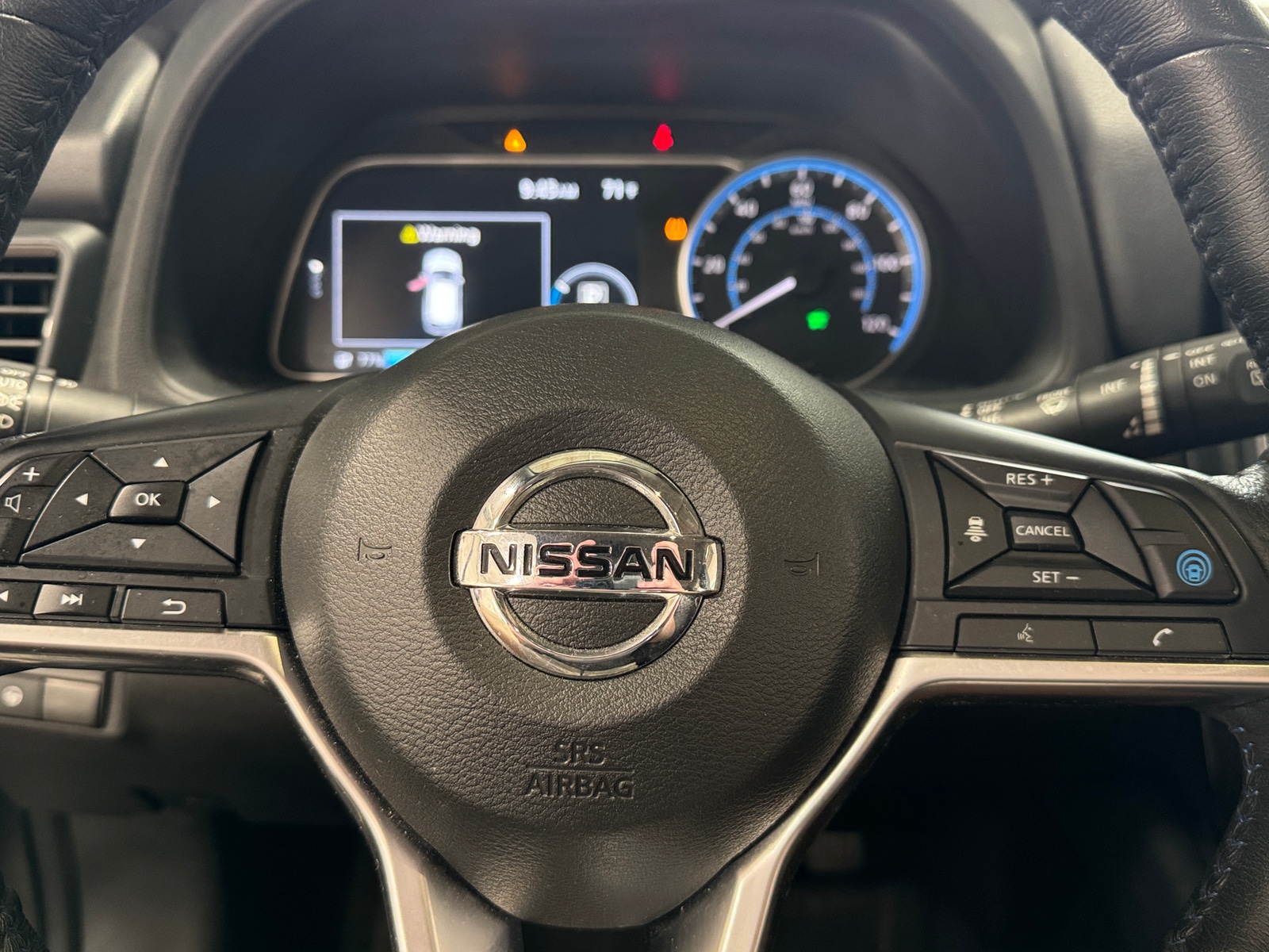 Thumbnail: 2022 Nissan Leaf - 5