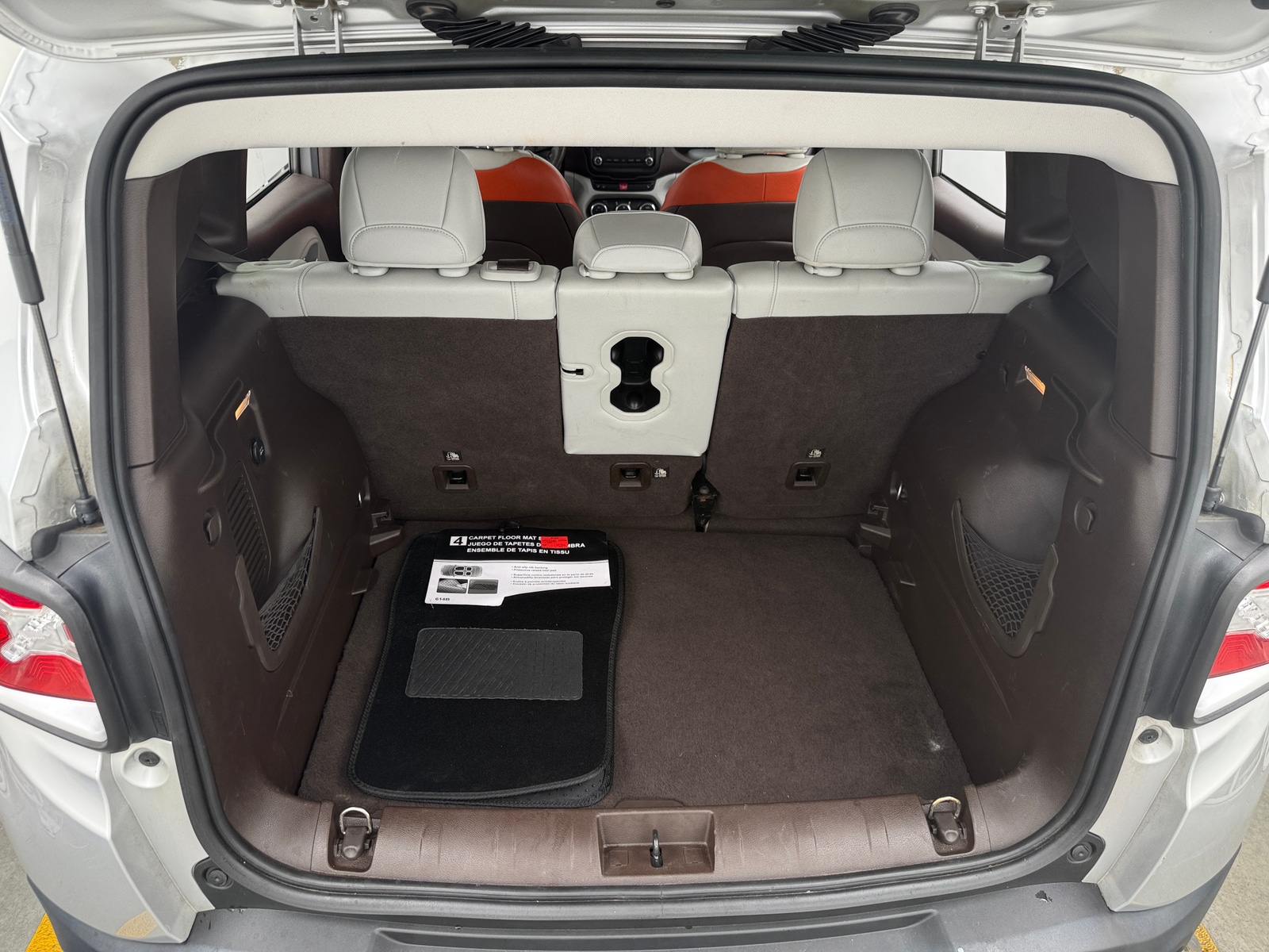 Thumbnail: 2016 Jeep Renegade - 6