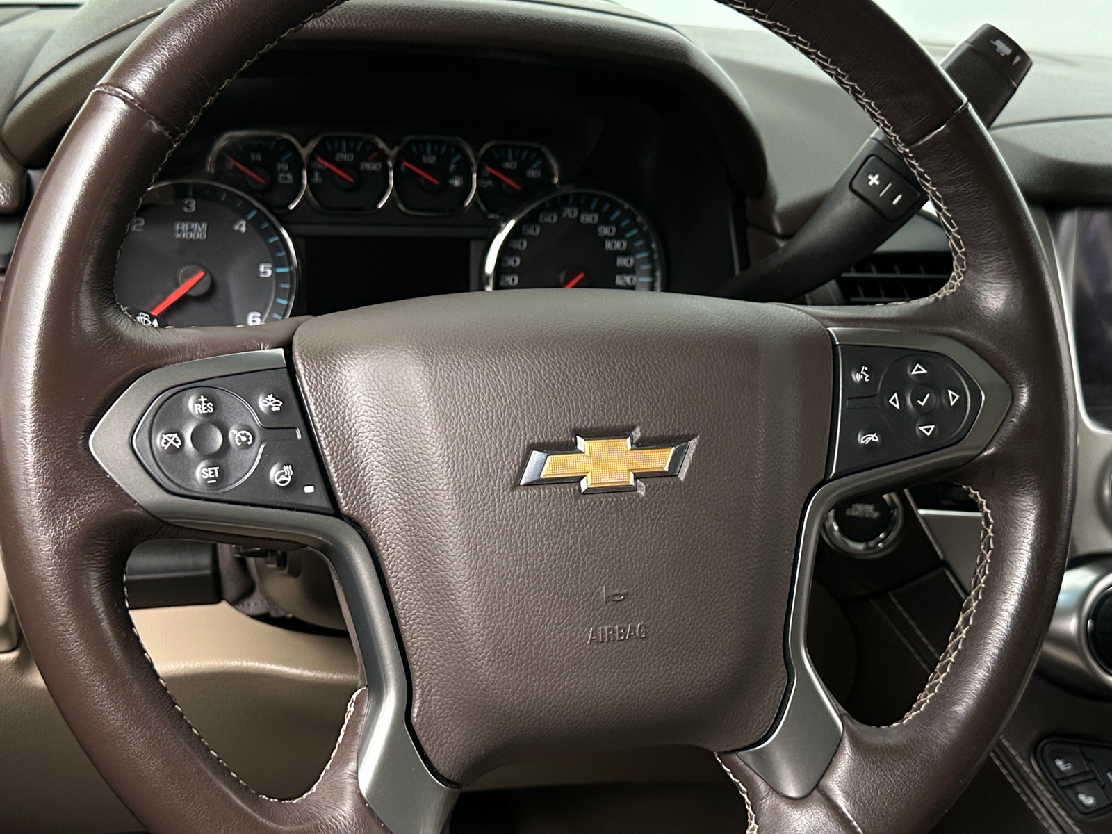 Thumbnail: 2019 Chevrolet Tahoe - 4