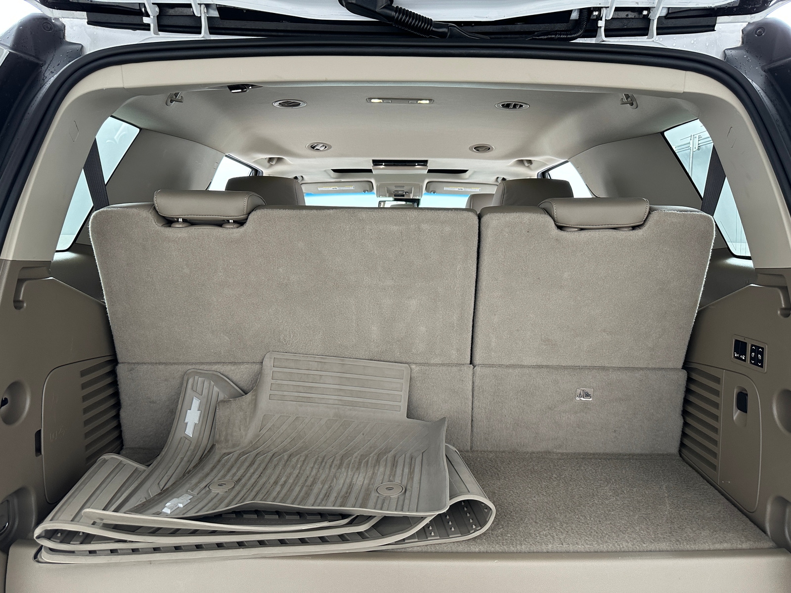 Thumbnail: 2019 Chevrolet Tahoe - 6