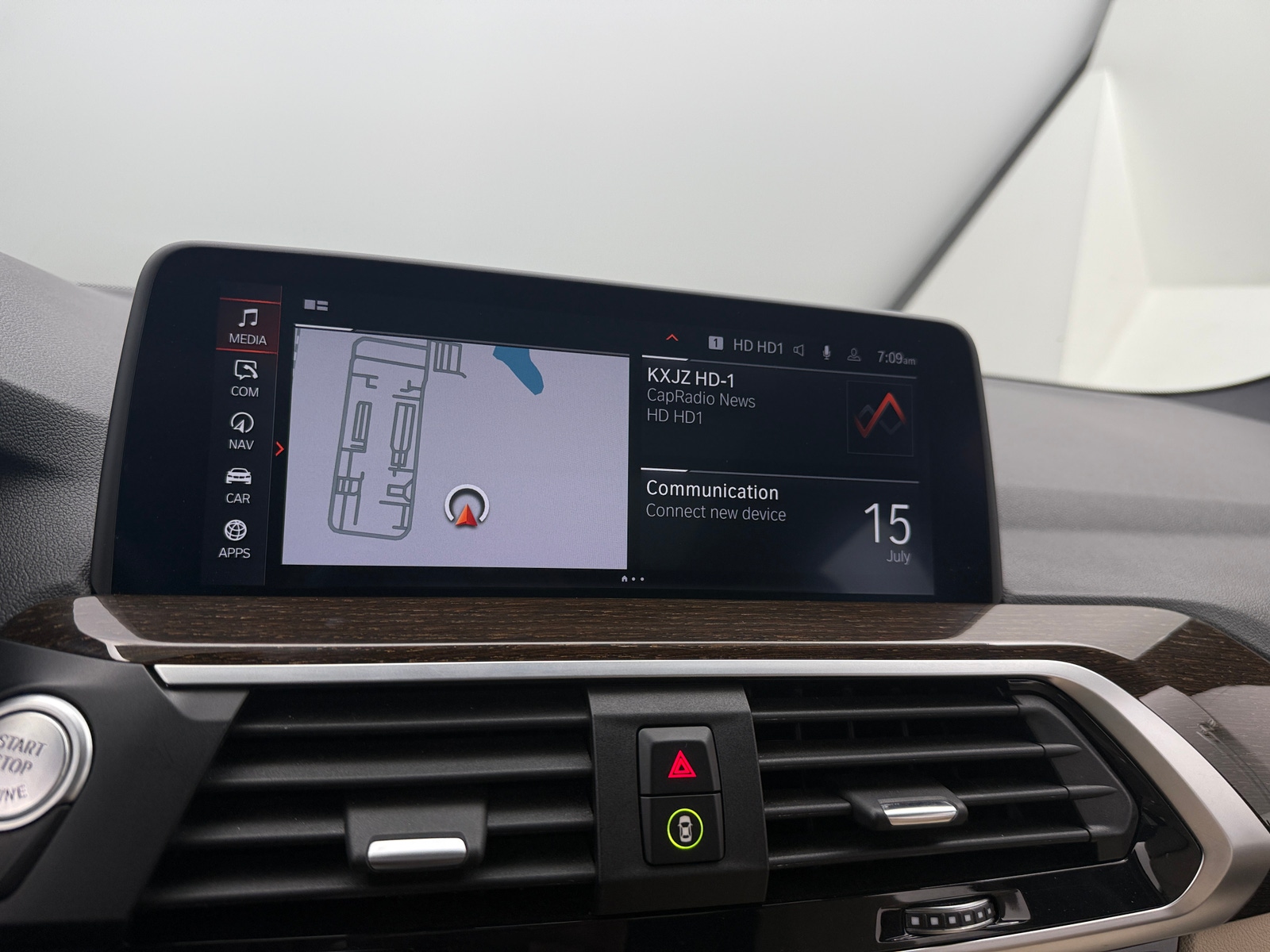 Thumbnail: 2021 BMW X3 - 3