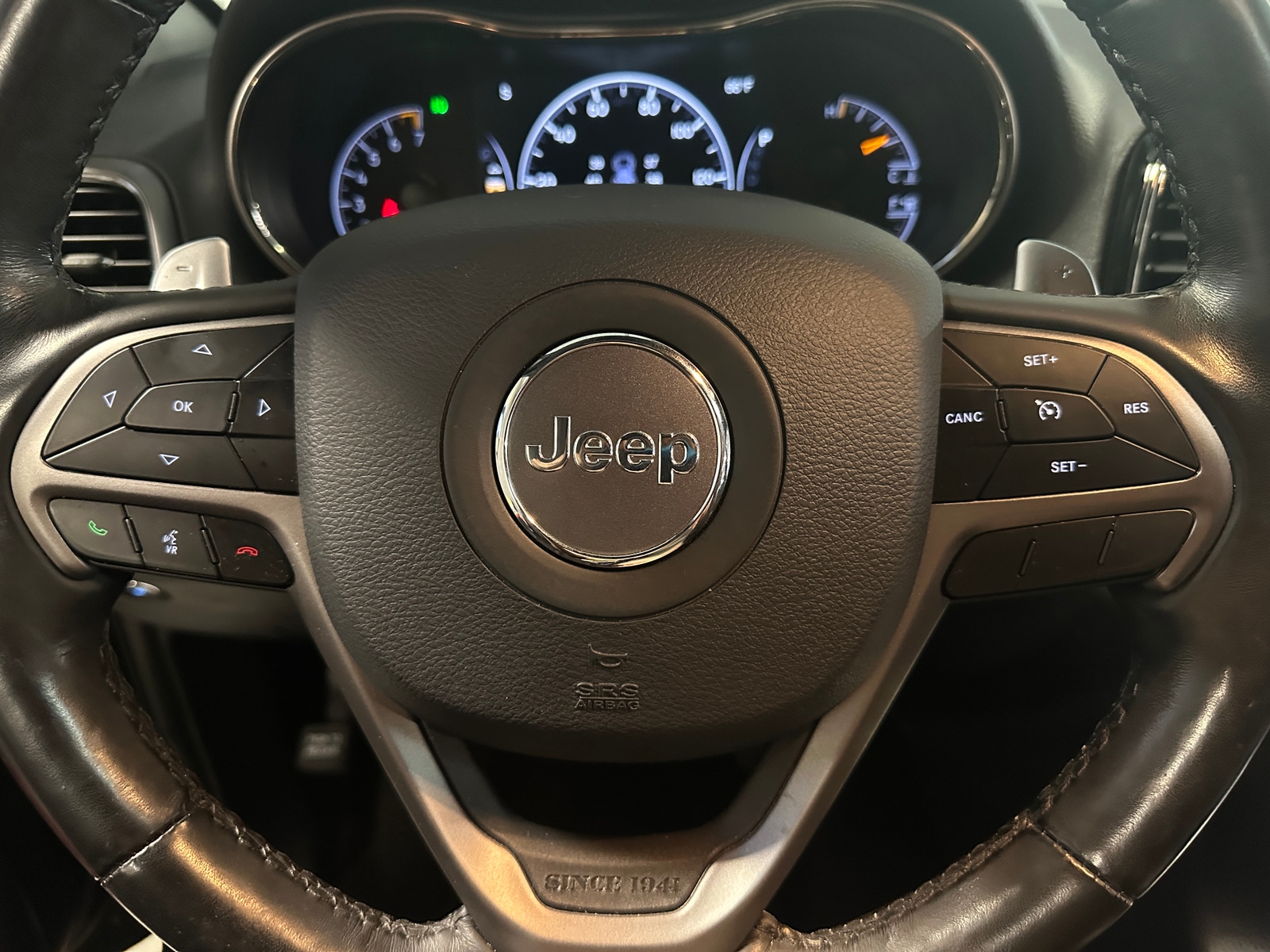 Thumbnail: 2020 Jeep Grand Cherokee - 4