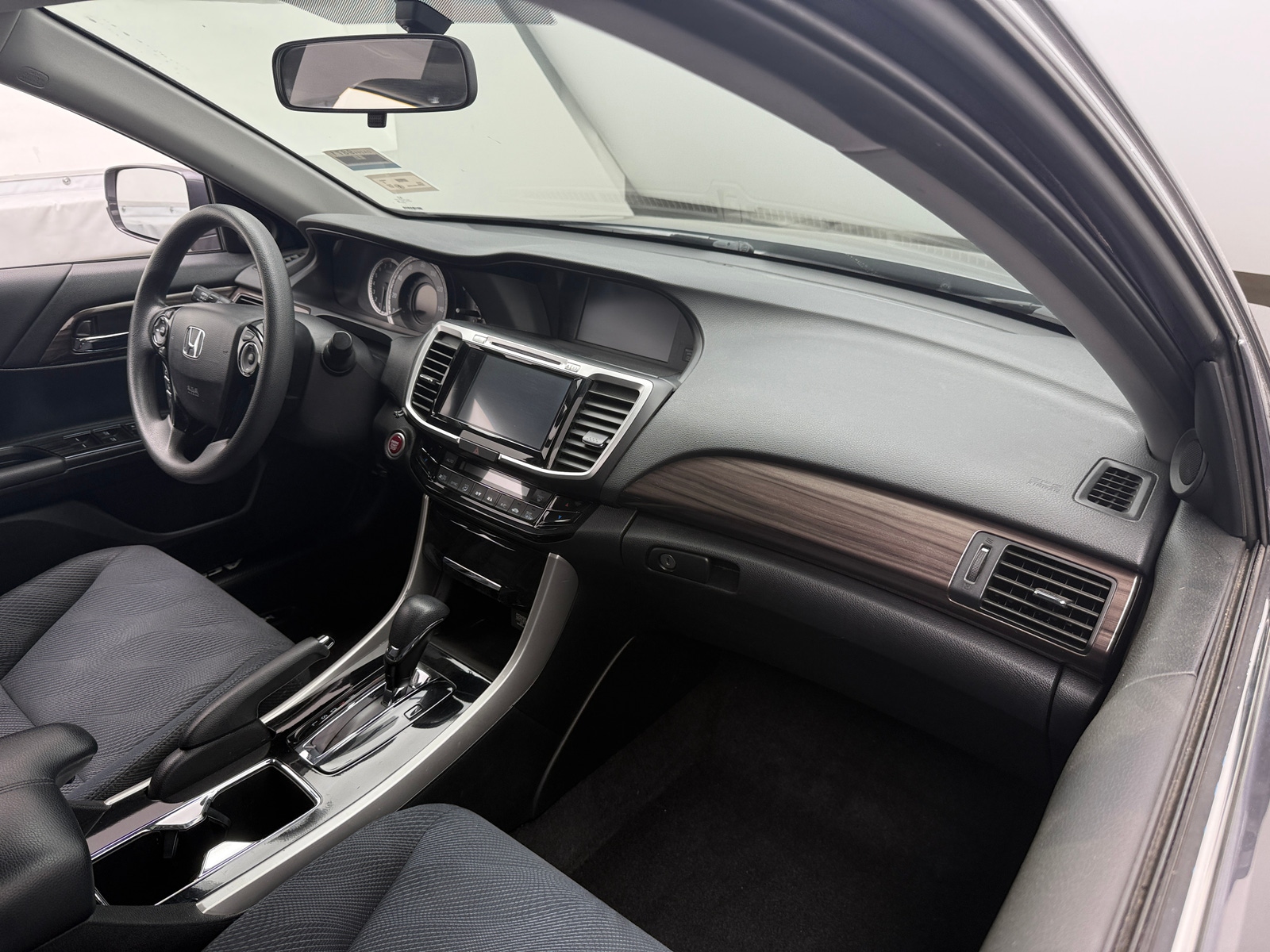 Thumbnail: 2017 Honda Accord - 3