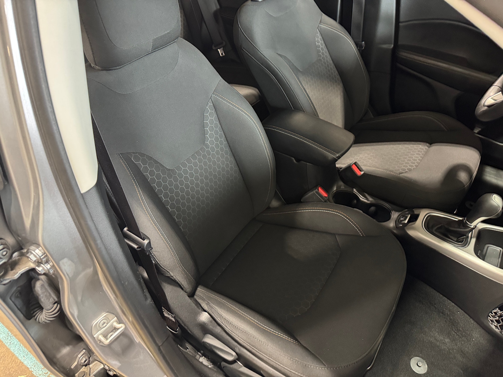 Thumbnail: 2018 Jeep Compass - 2