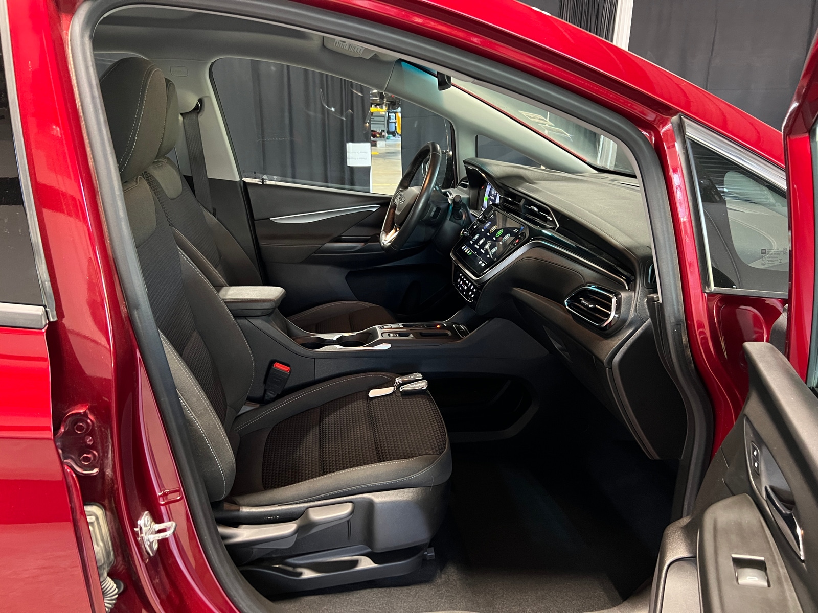 Thumbnail: 2023 Chevrolet Bolt EV - 2