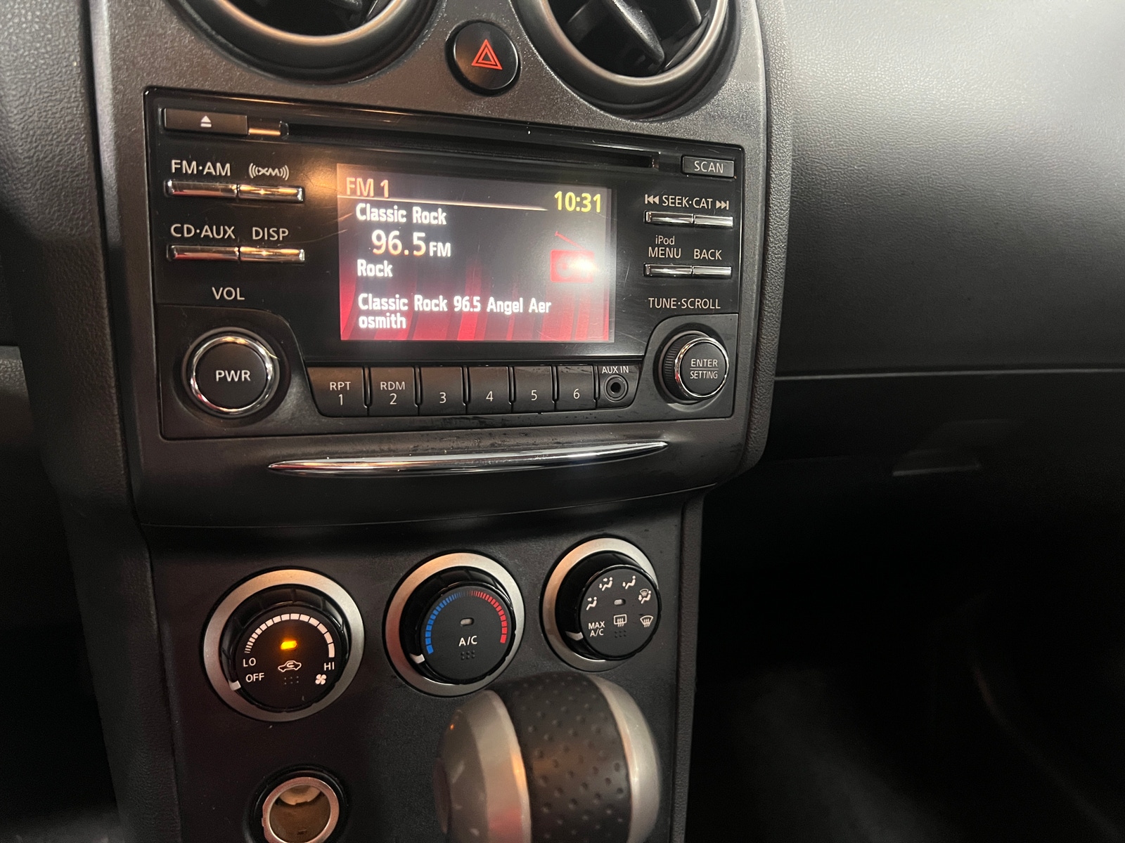 Thumbnail: 2014 Nissan Rogue - 4