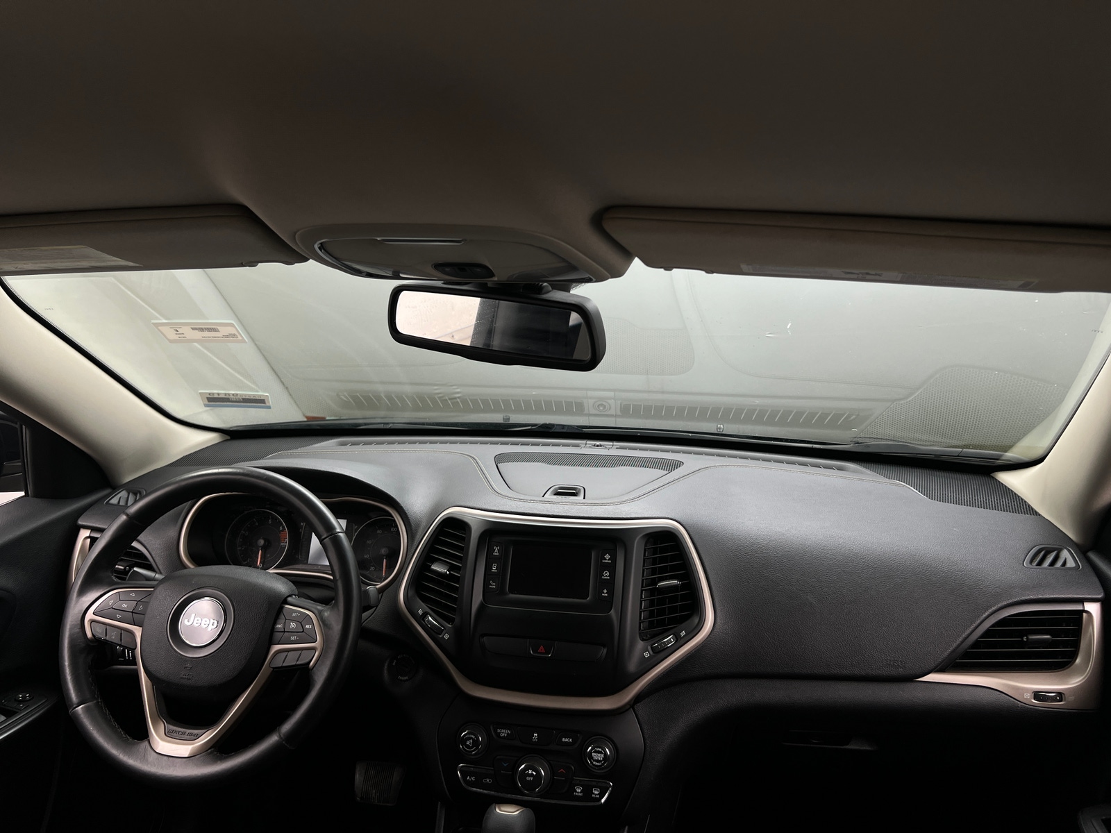 Thumbnail: 2016 Jeep Cherokee - 3