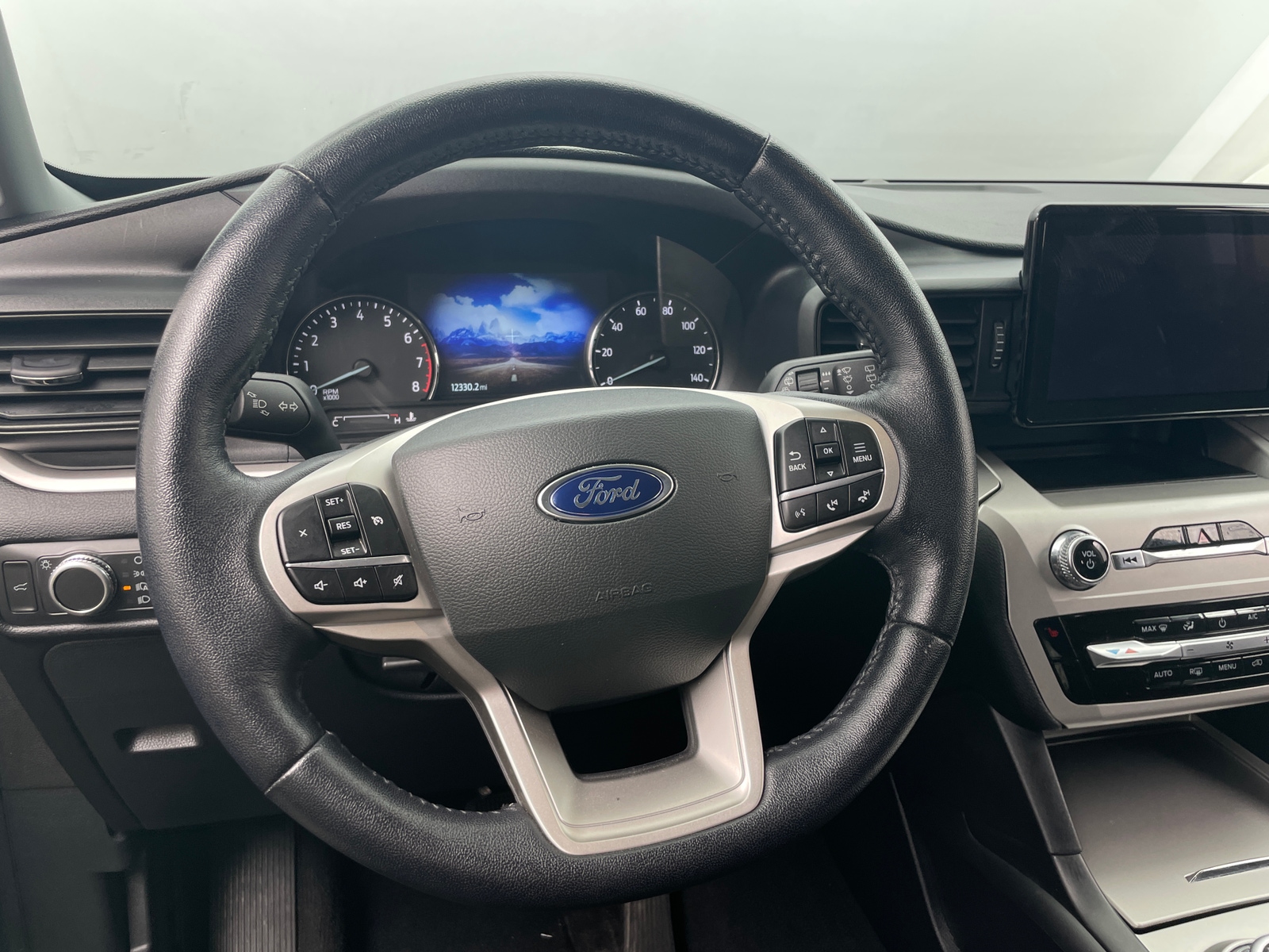 Thumbnail: 2021 Ford Explorer - 5