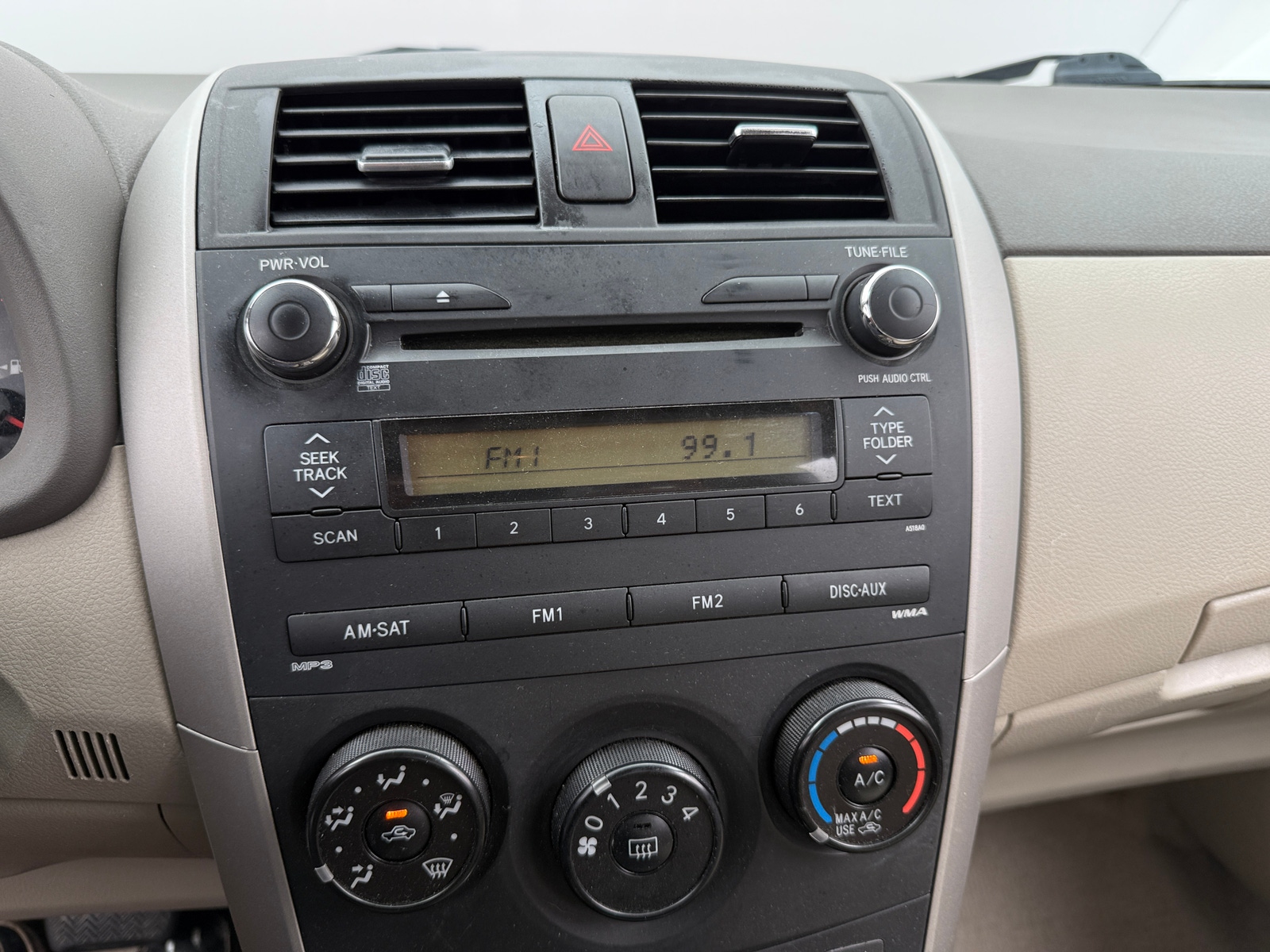 Thumbnail: 2010 Toyota Corolla - 4