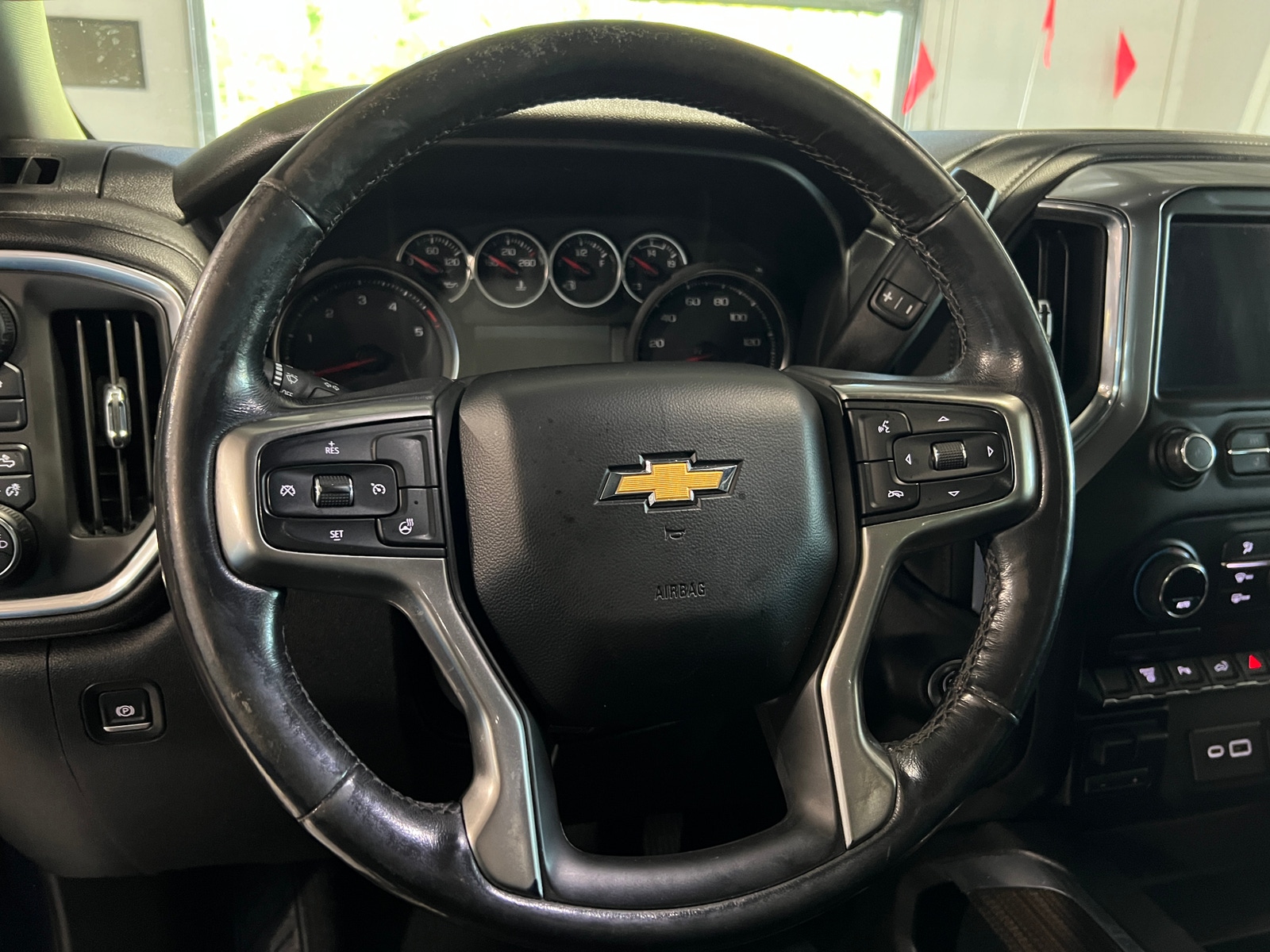 Thumbnail: 2022 Chevrolet Silverado 2500 - 4