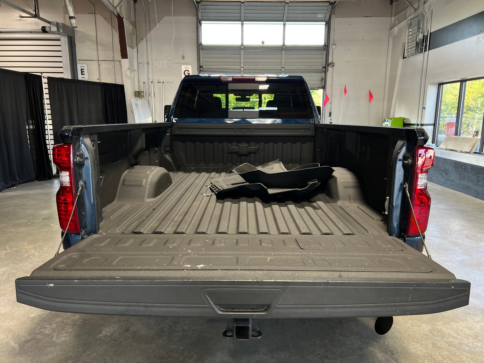 Thumbnail: 2022 Chevrolet Silverado 2500 - 6
