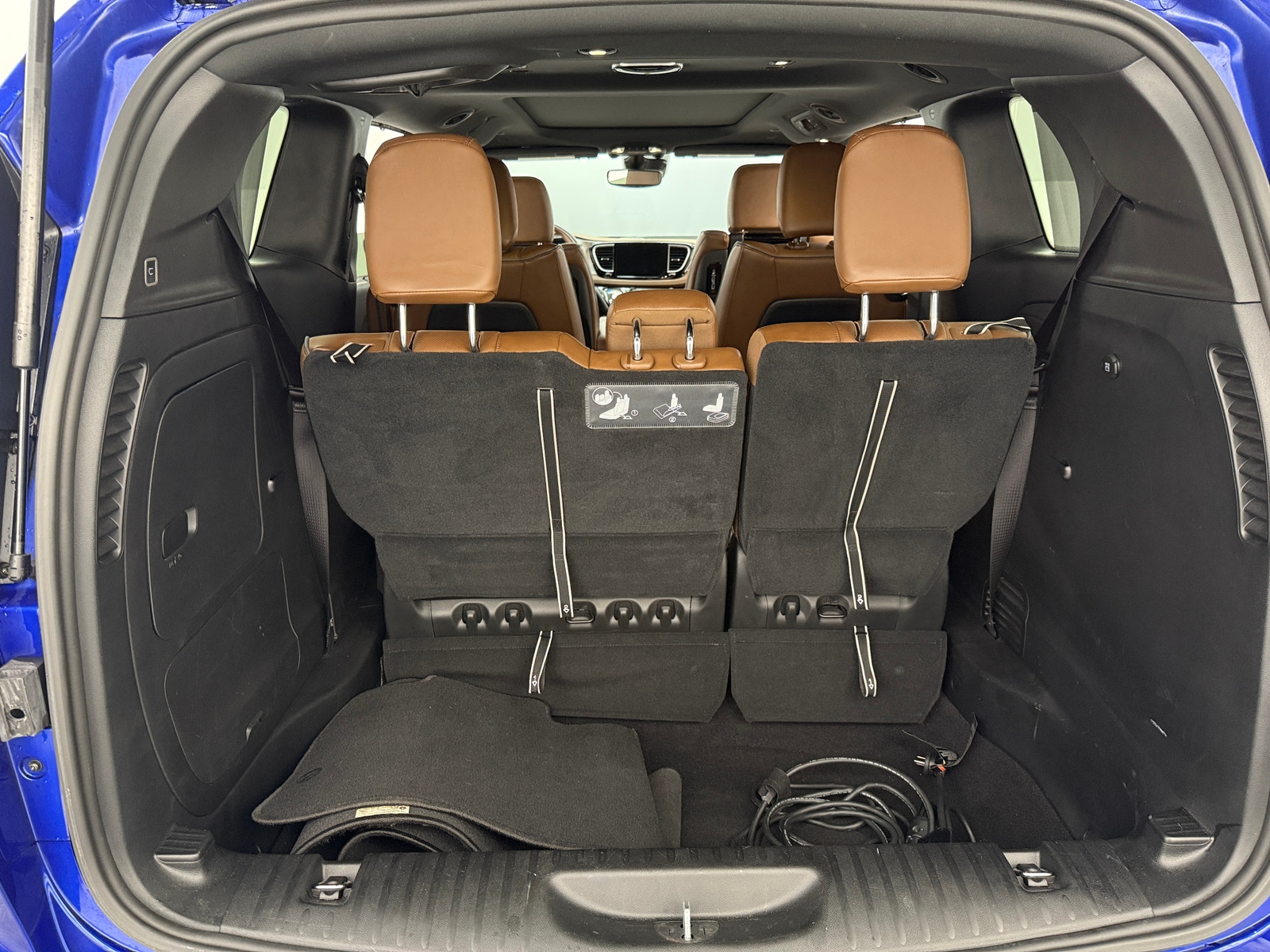 Thumbnail: 2021 Chrysler Pacifica - 6