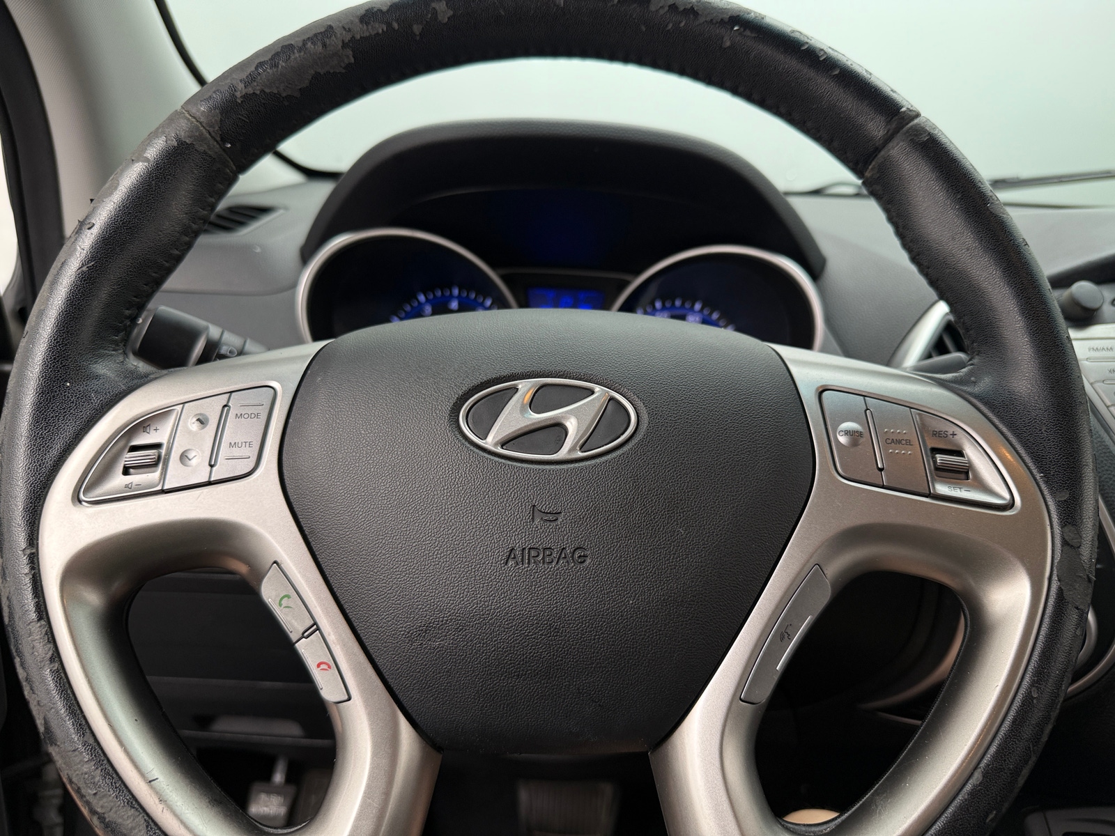 Thumbnail: 2013 Hyundai Tucson - 4