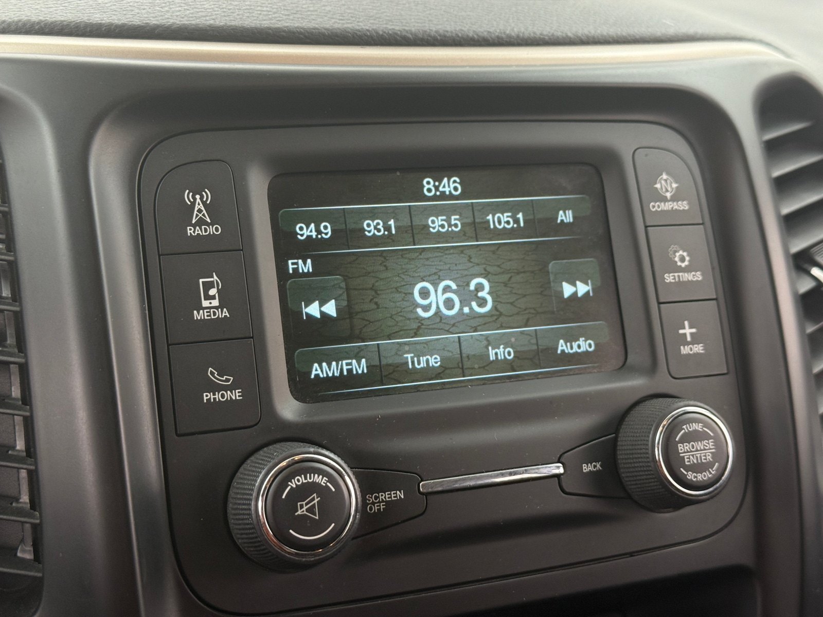 Thumbnail: 2016 Jeep Cherokee - 4