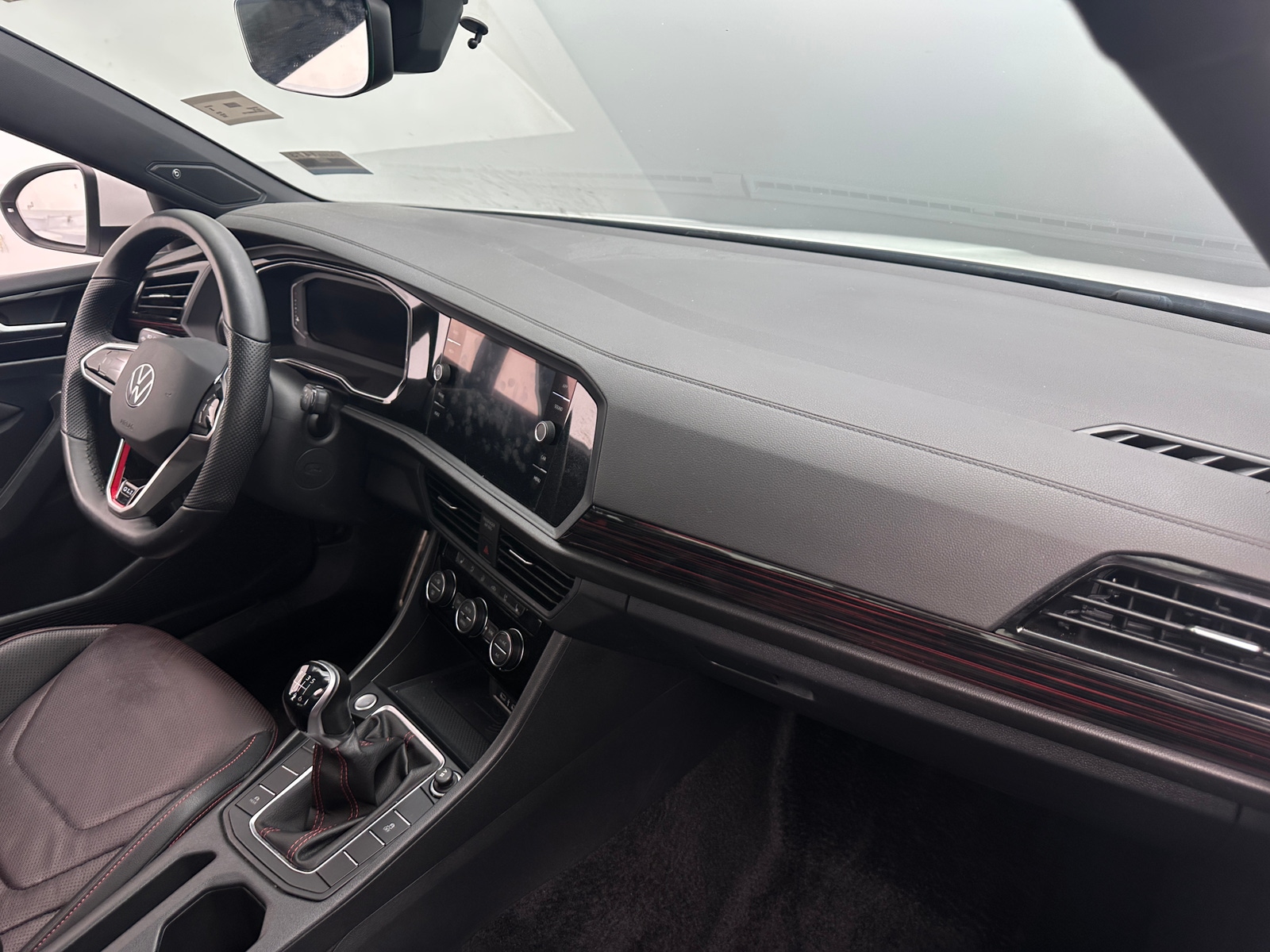 Thumbnail: 2022 Volkswagen Jetta - 2