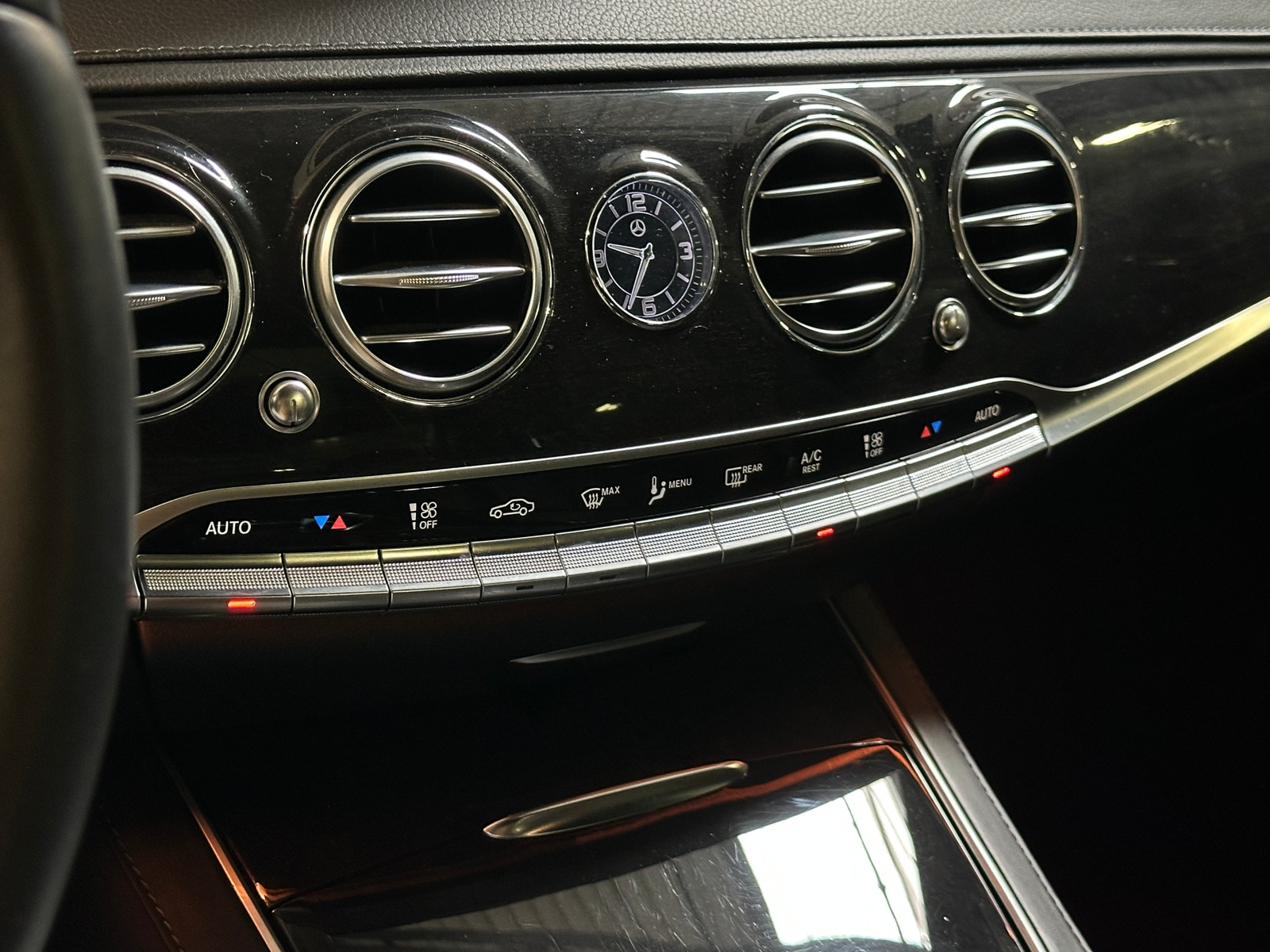 Thumbnail: 2020 Mercedes-Benz S-Class - 3