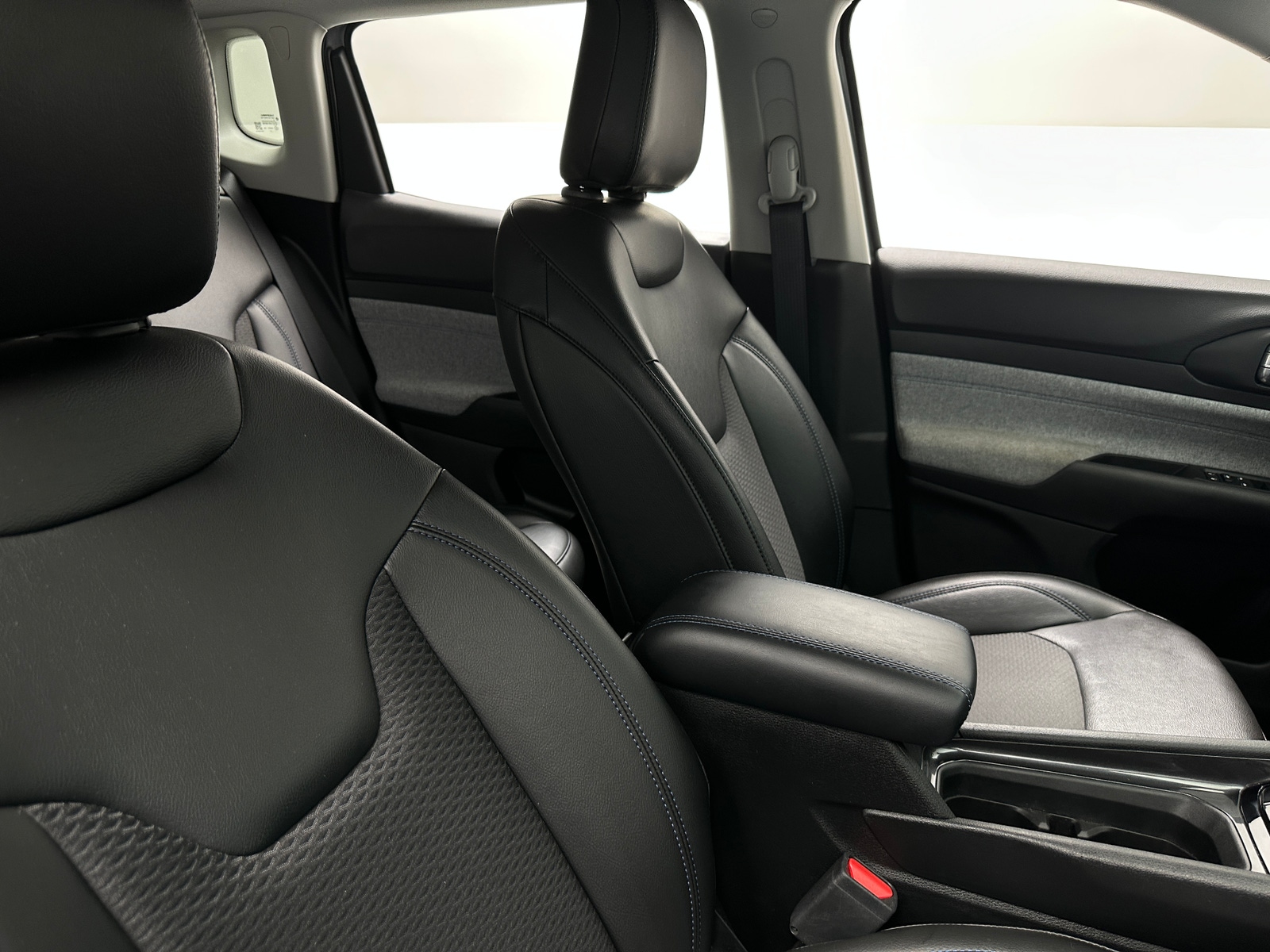 Thumbnail: 2022 Jeep Compass - 2