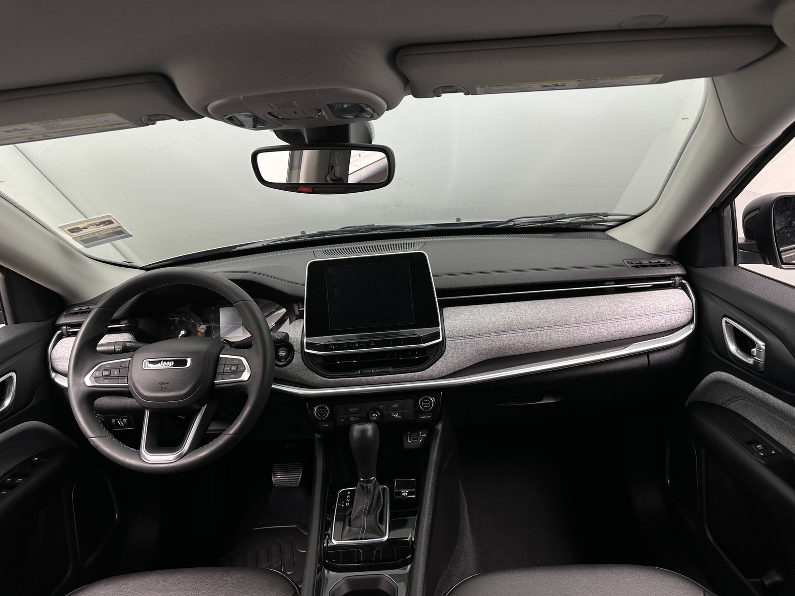 Thumbnail: 2022 Jeep Compass - 3