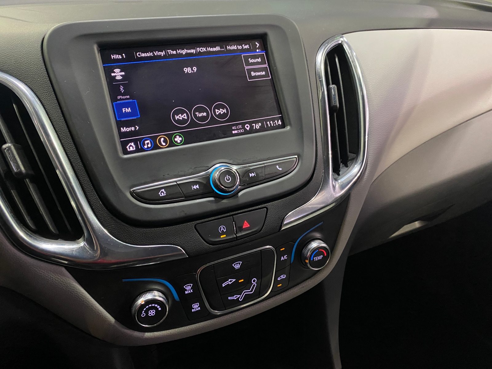 Thumbnail: 2023 Chevrolet Equinox - 4