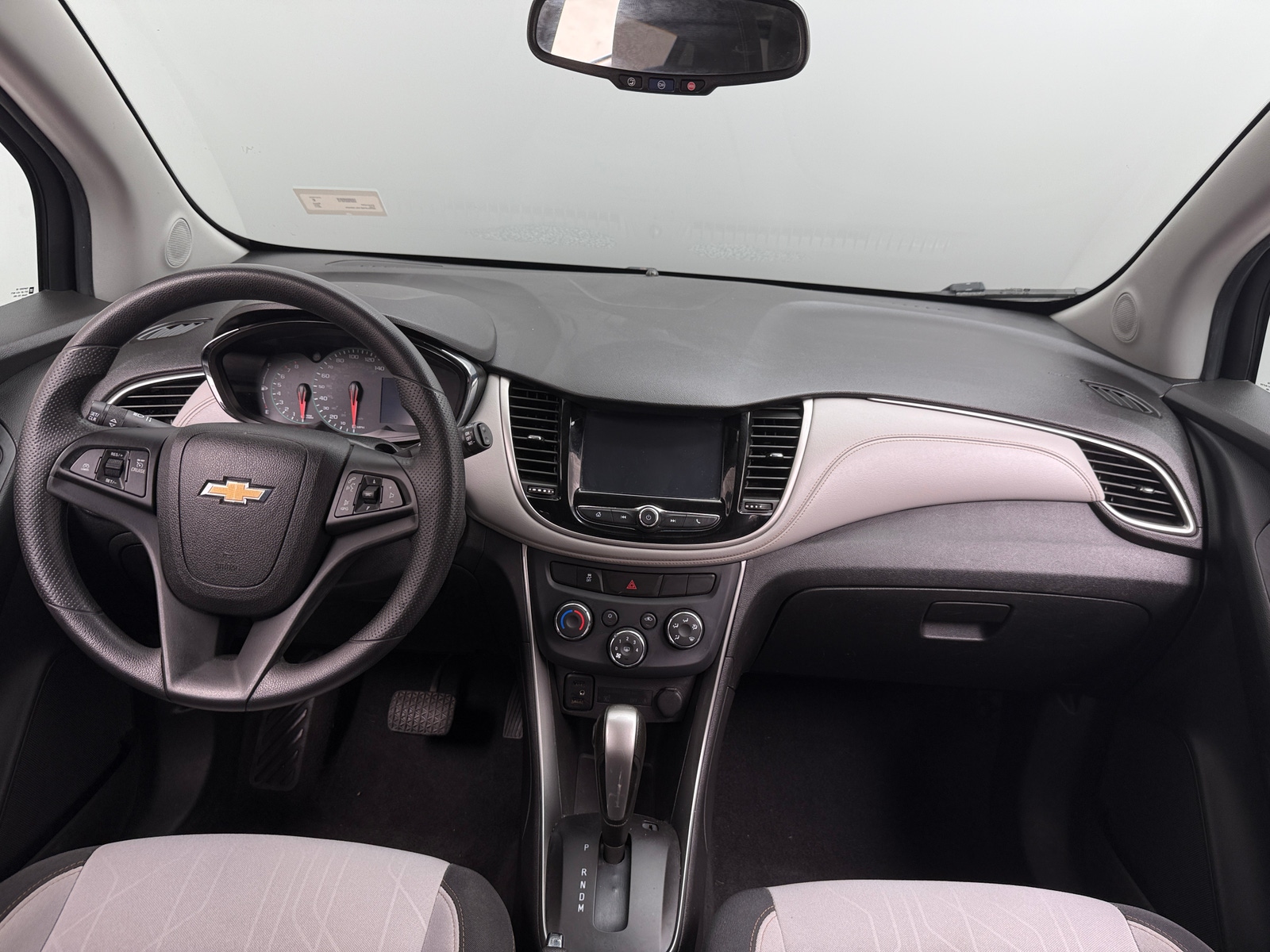 Thumbnail: 2017 Chevrolet Trax - 3