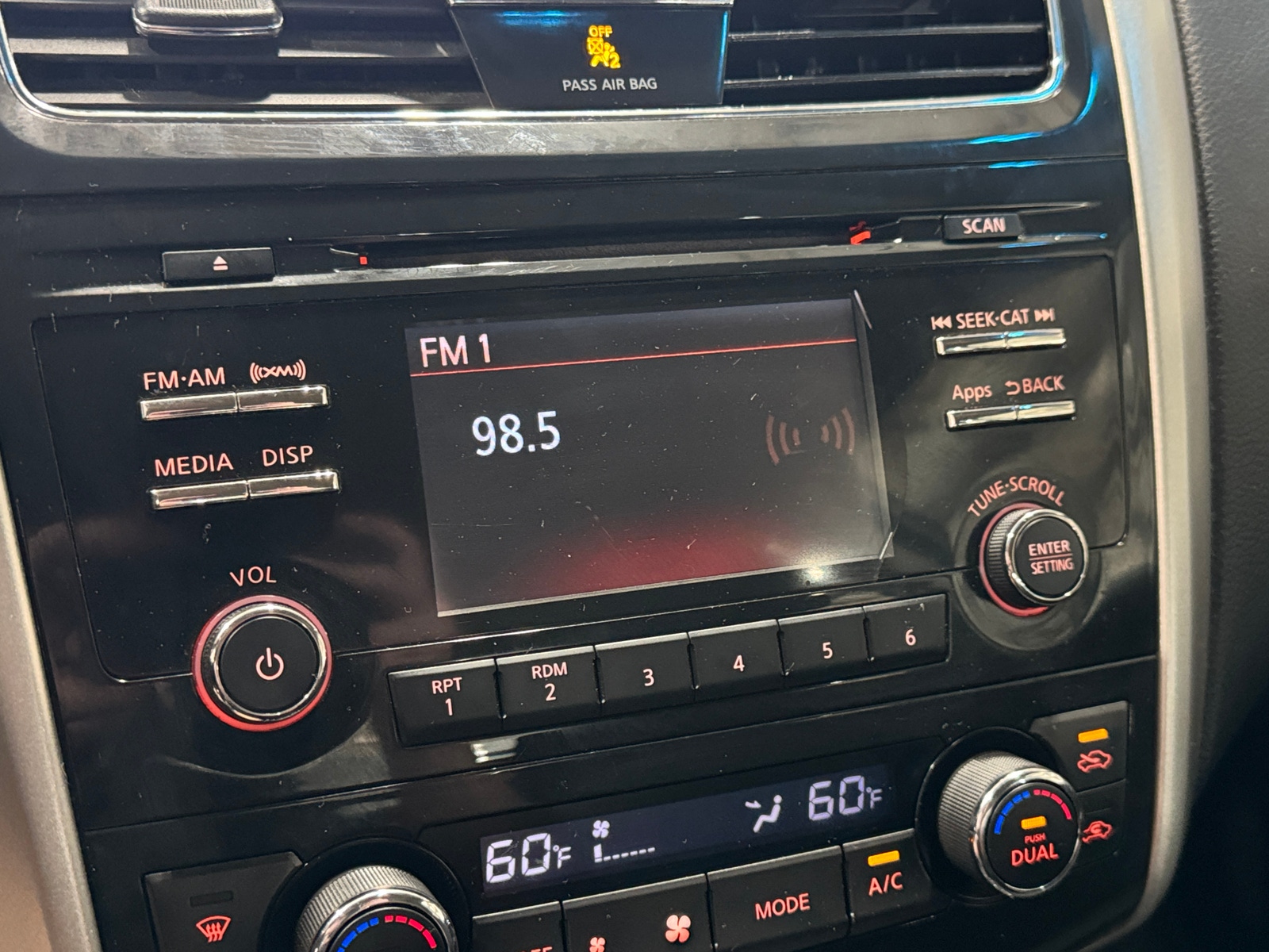 Thumbnail: 2015 Nissan Altima - 4