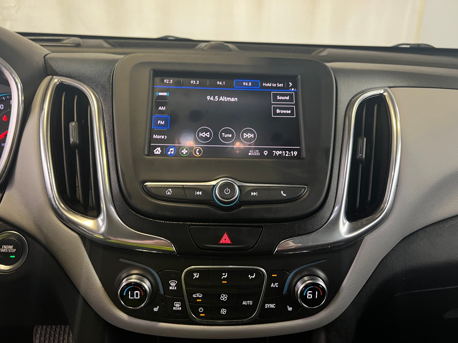 Thumbnail: 2020 Chevrolet Equinox - 4
