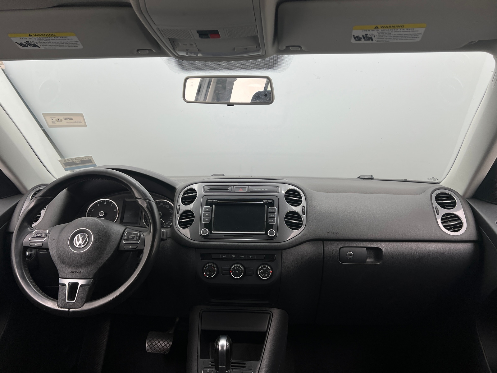 Thumbnail: 2015 Volkswagen Tiguan - 3