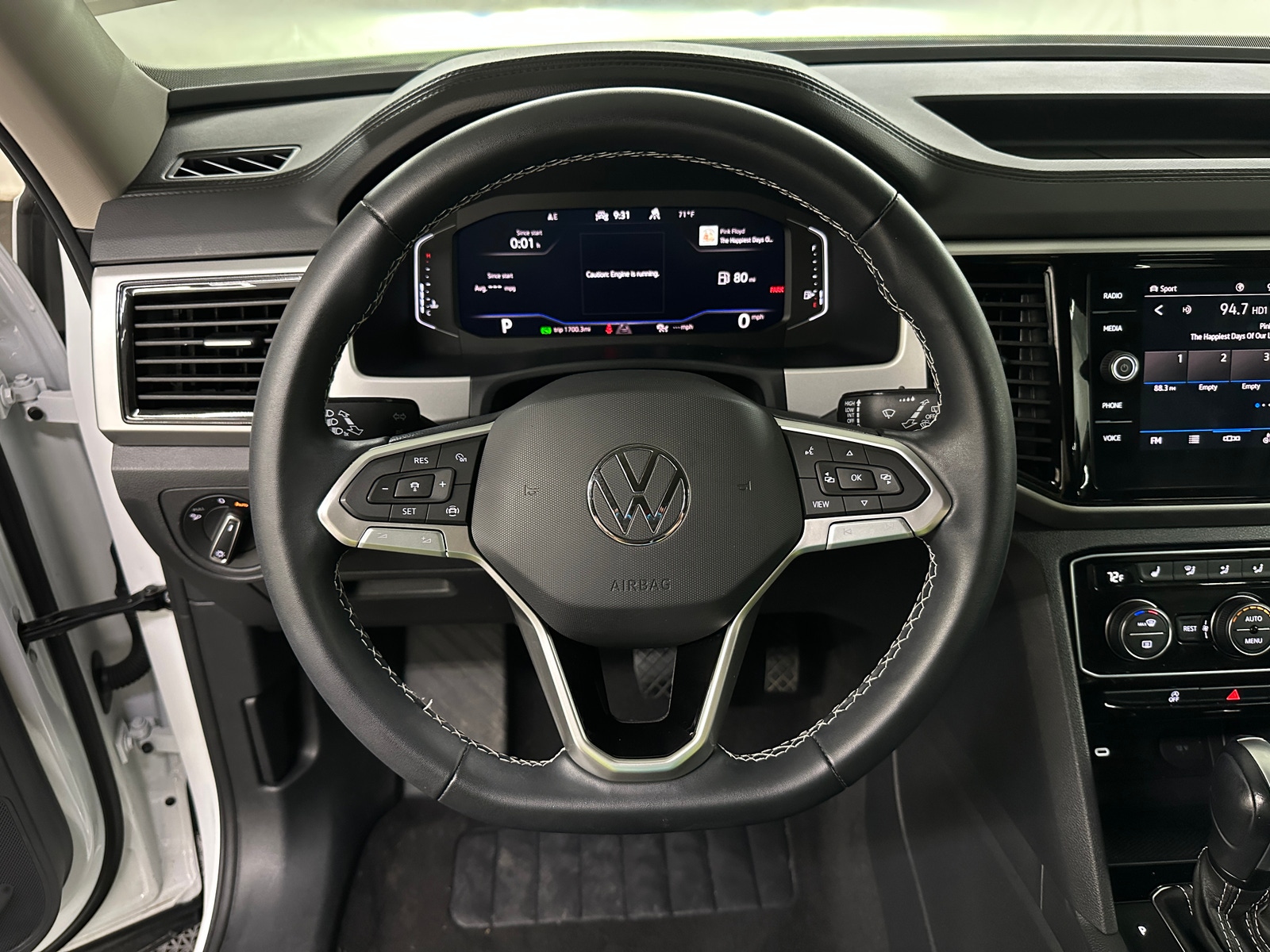 Thumbnail: 2023 Volkswagen Atlas - 4