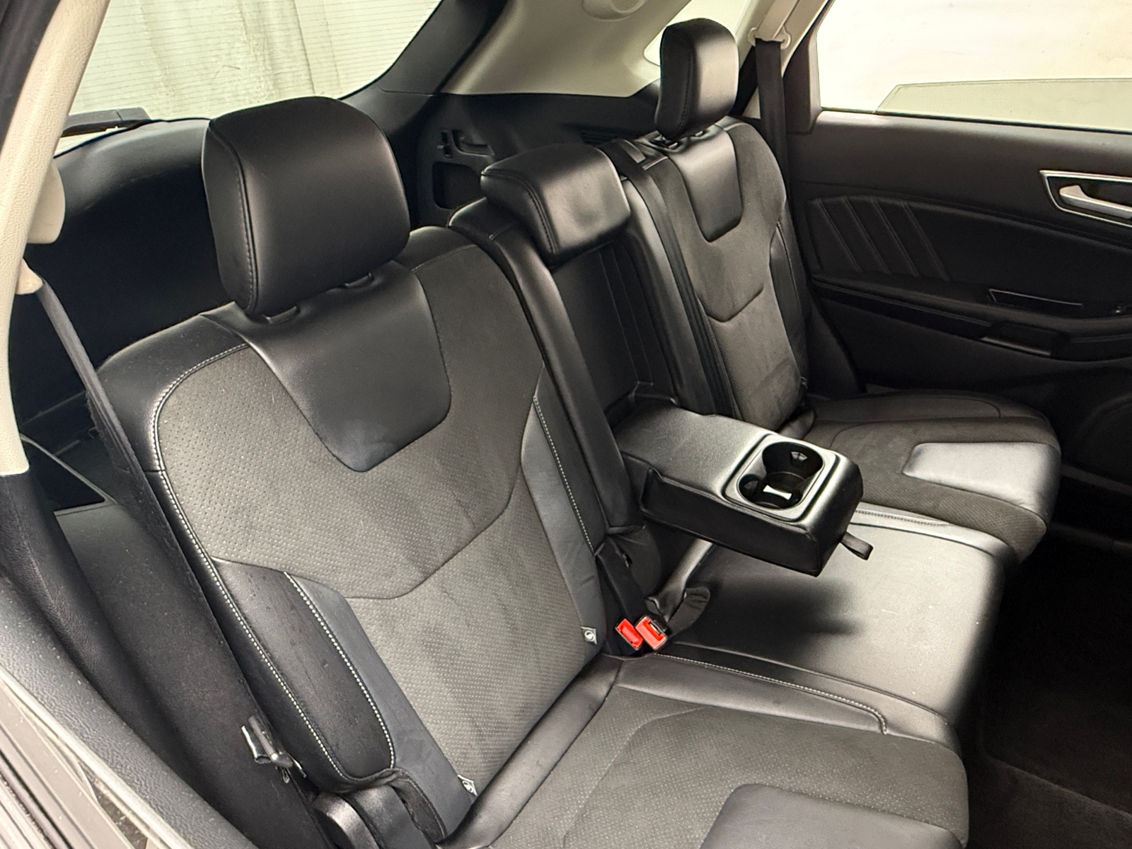 Thumbnail: 2016 Ford Edge - 5