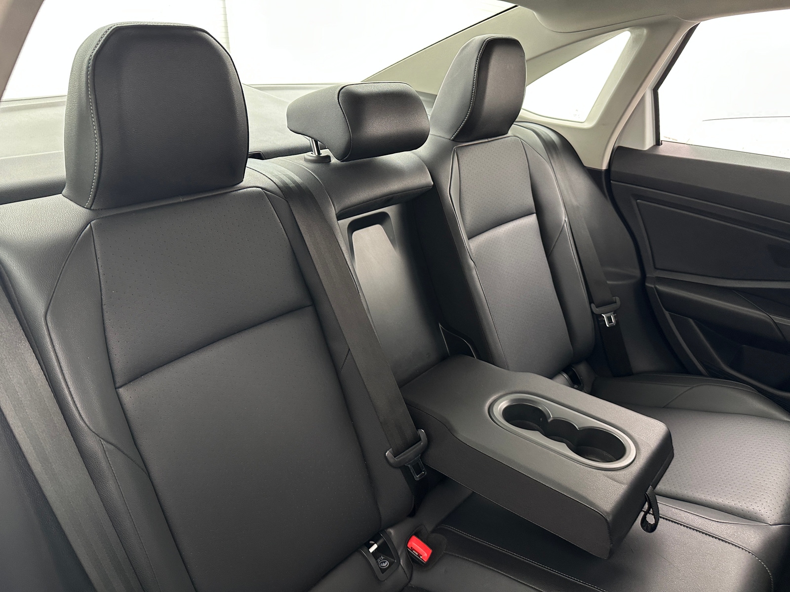 Thumbnail: 2019 Volkswagen Jetta - 6