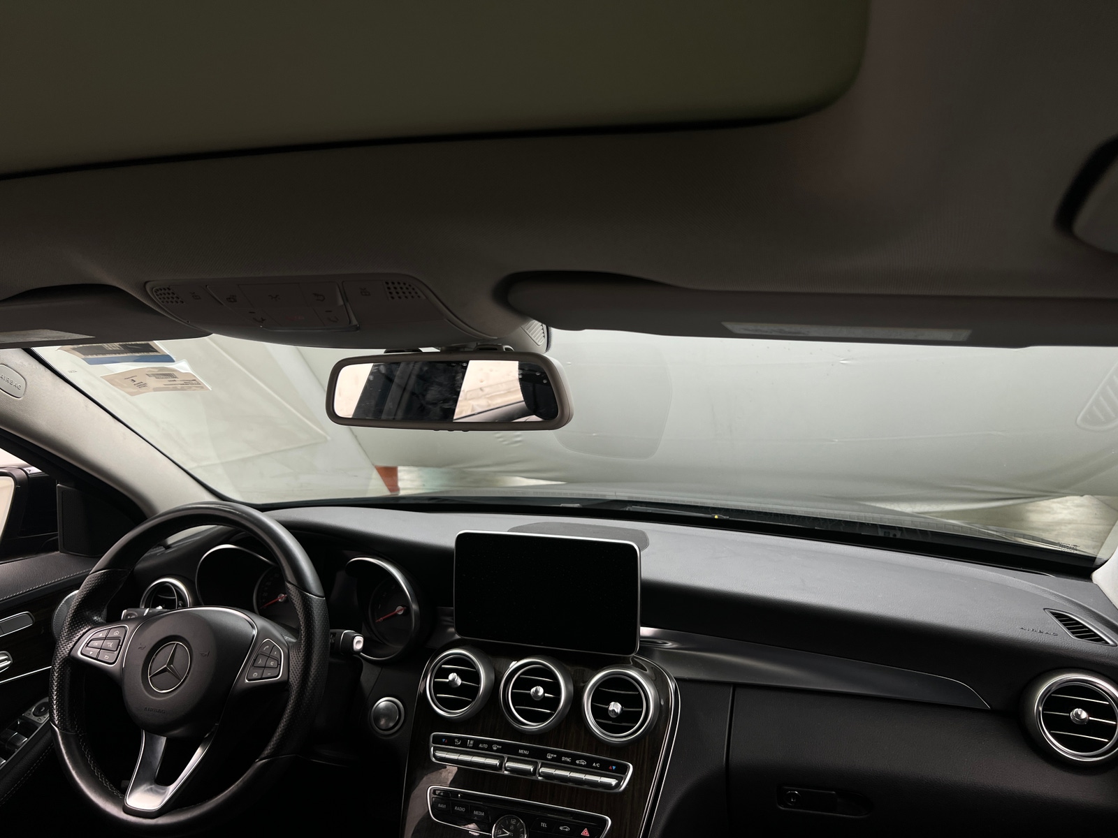 Thumbnail: 2015 Mercedes-Benz C-Class - 2