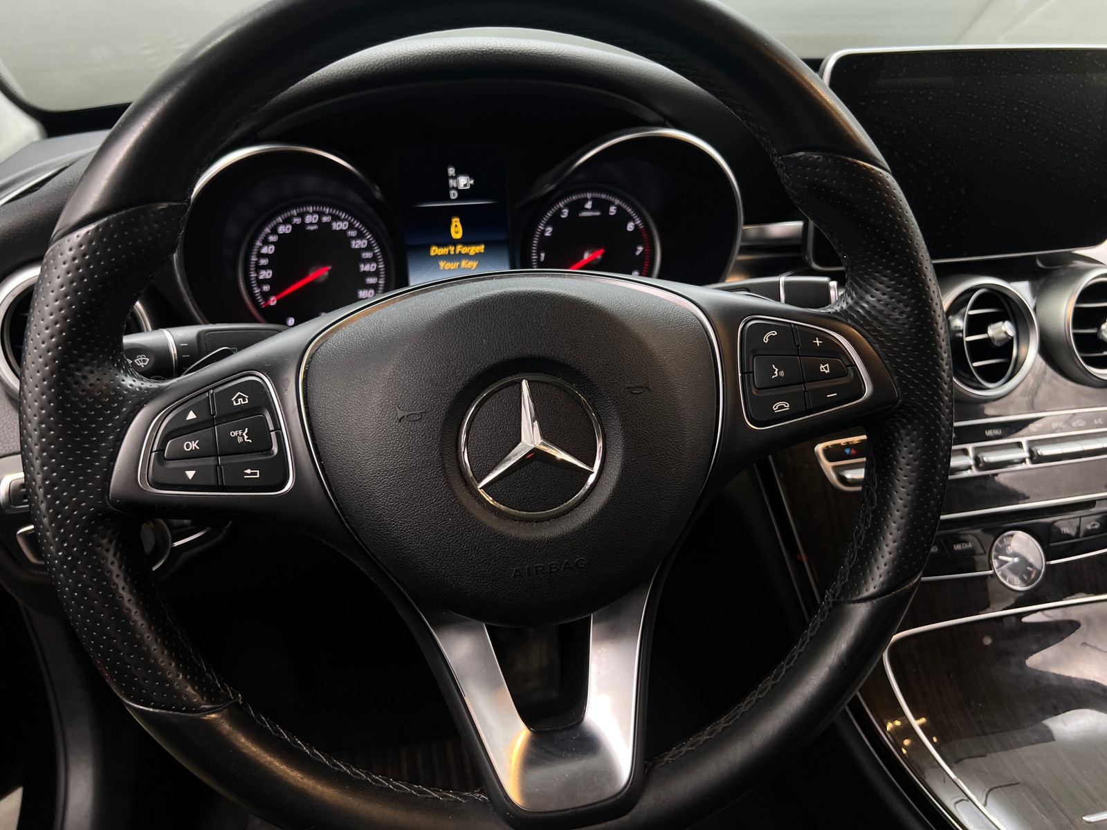 Thumbnail: 2015 Mercedes-Benz C-Class - 4