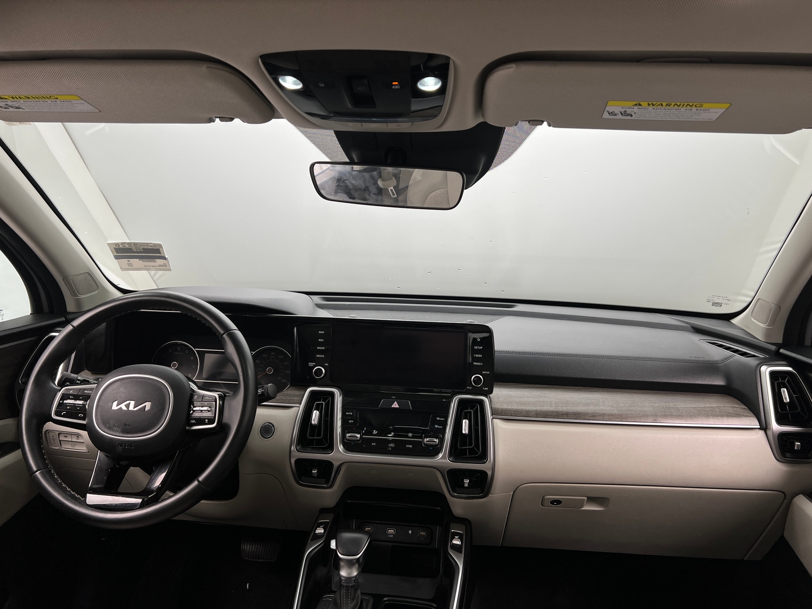 Thumbnail: 2022 Kia Sorento - 2