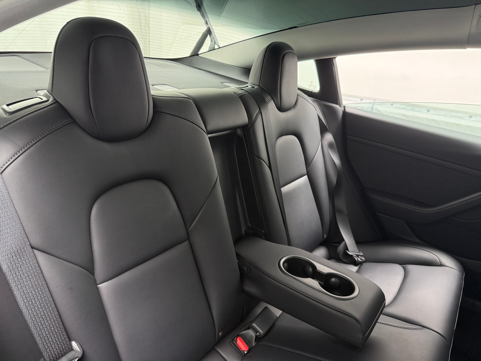 Thumbnail: 2022 Tesla Model 3 - 5