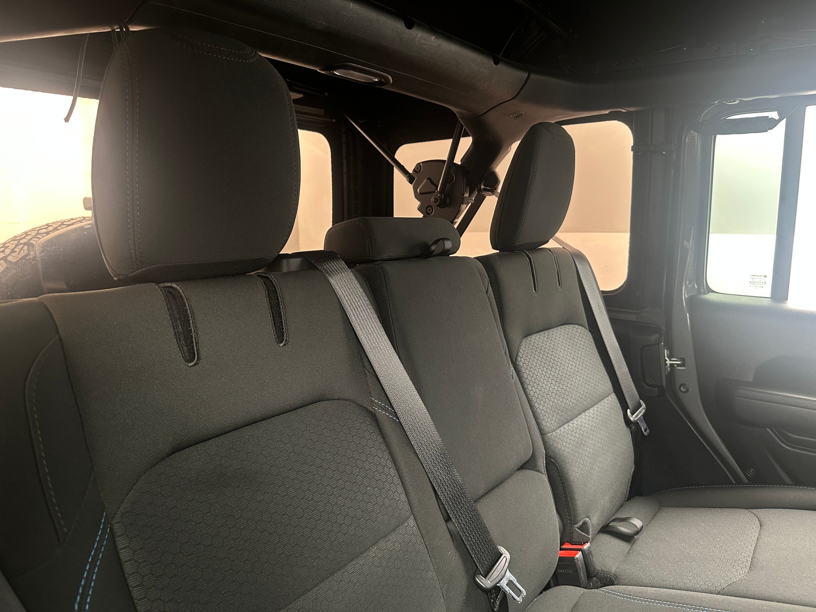 Thumbnail: 2022 Jeep Wrangler - 6
