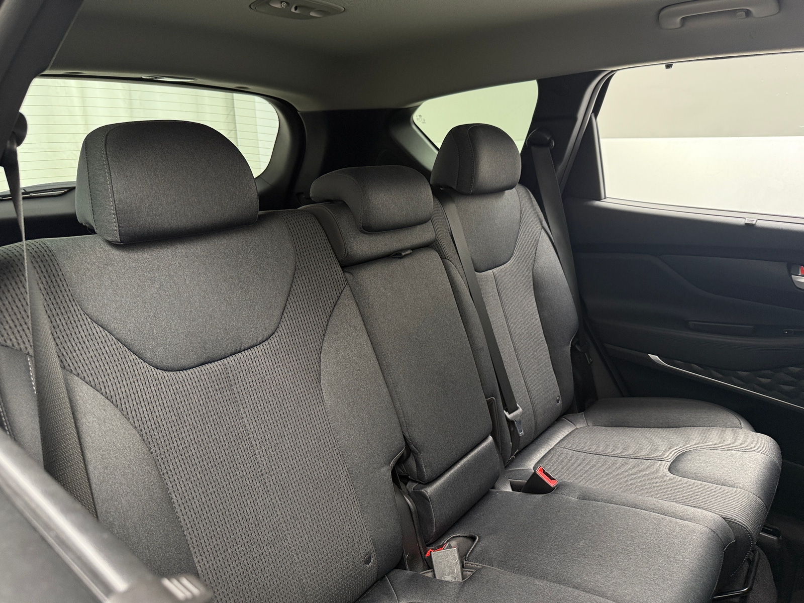 Thumbnail: 2019 Hyundai Santa Fe - 6