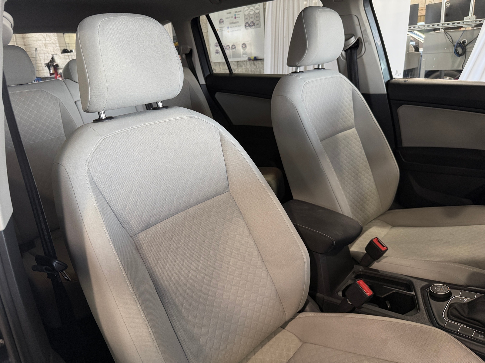 Thumbnail: 2021 Volkswagen Tiguan - 2