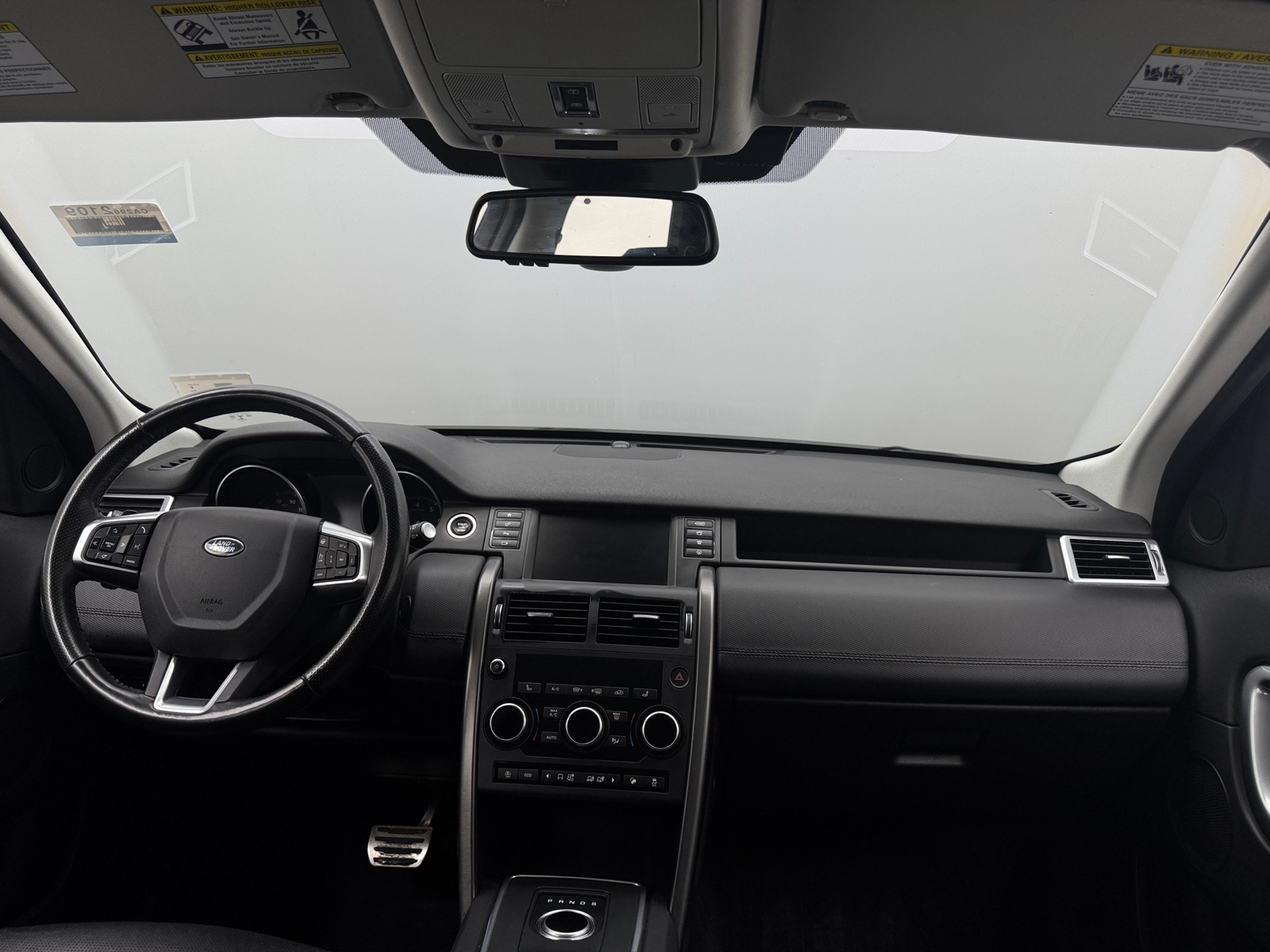 Thumbnail: 2018 Land Rover Discovery Sport - 2