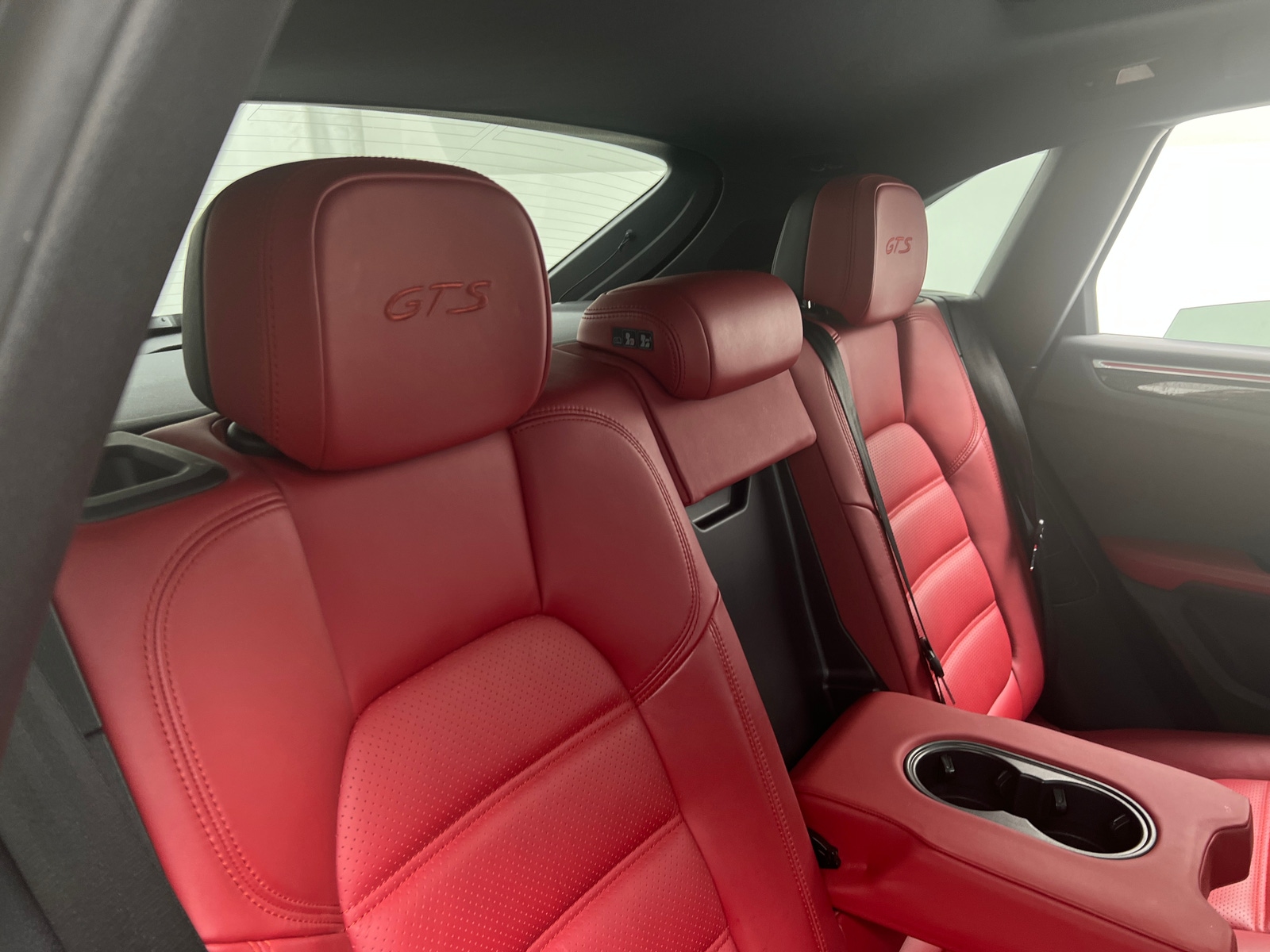 Thumbnail: 2018 Porsche Macan - 5