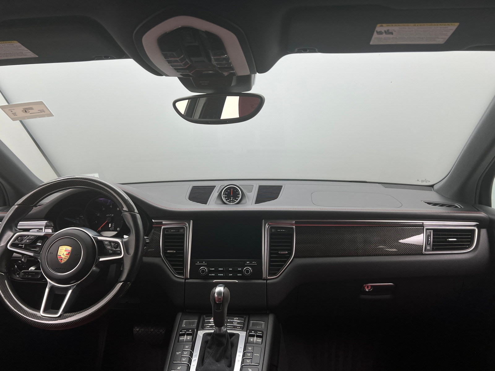 Thumbnail: 2018 Porsche Macan - 2