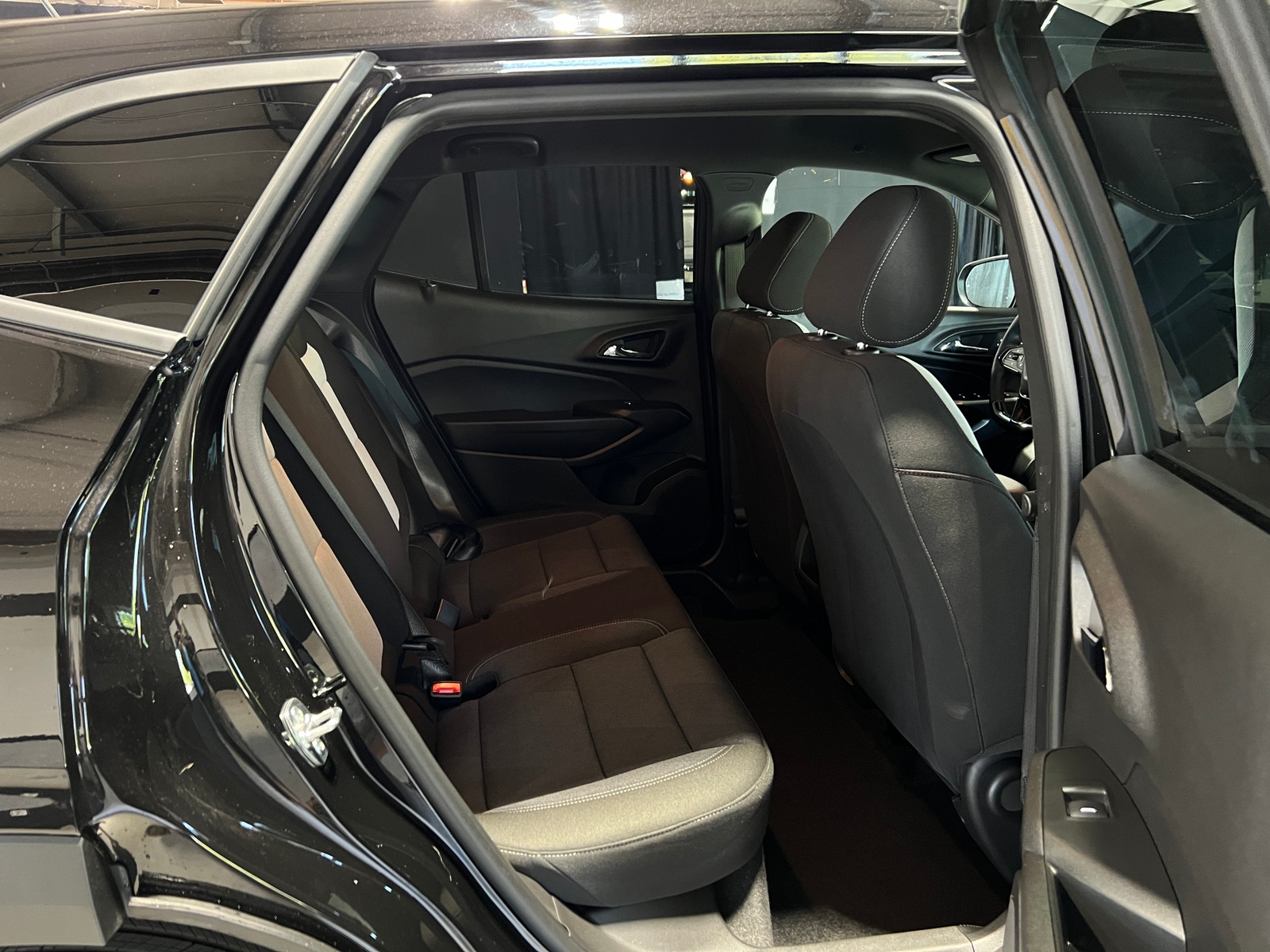 Thumbnail: 2025 Chevrolet Trax - 6