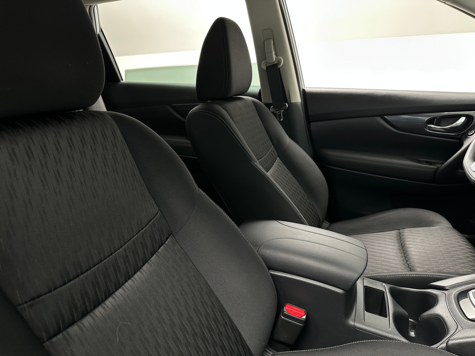 Thumbnail: 2018 Nissan Rogue - 2