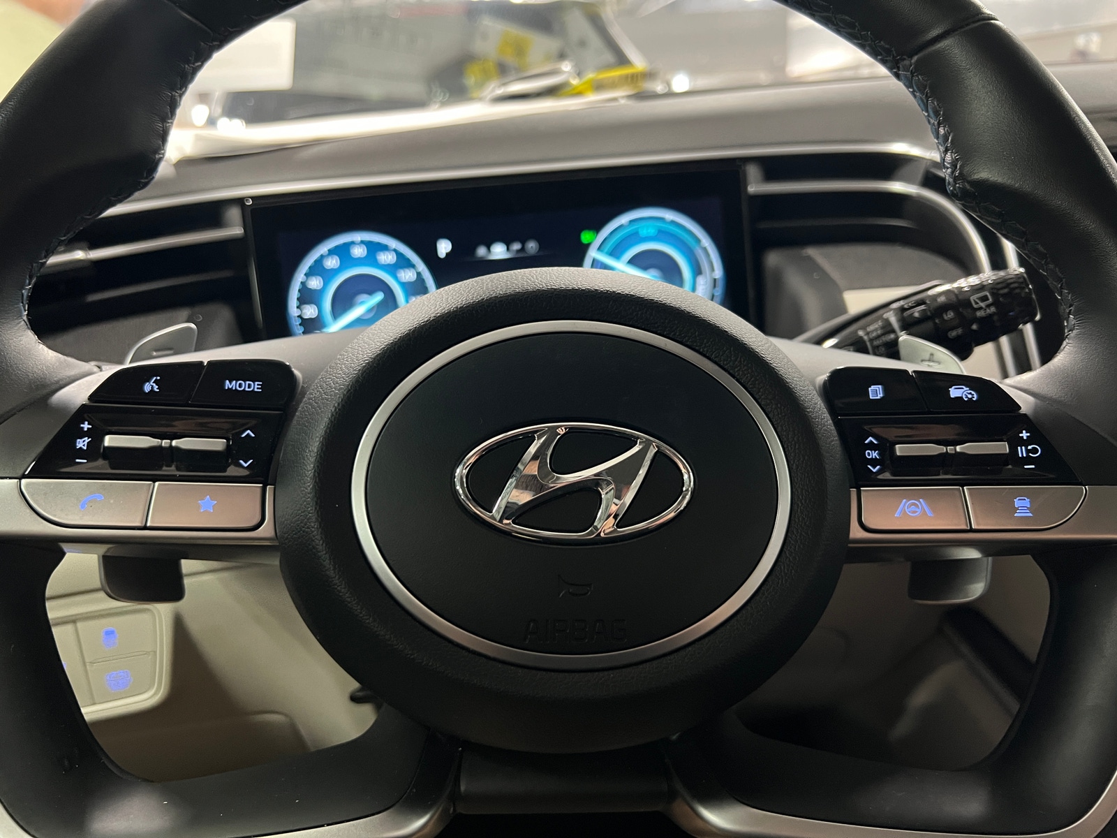 Thumbnail: 2022 Hyundai Tucson - 4