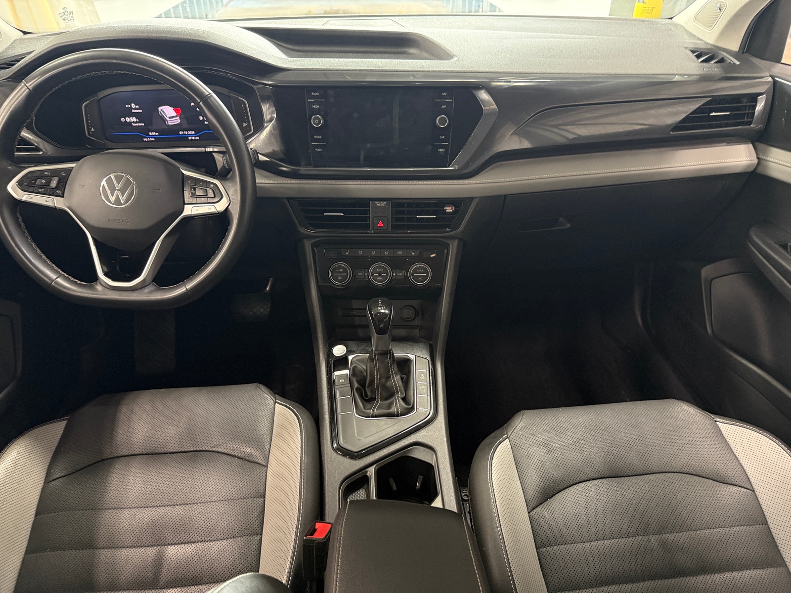 Thumbnail: 2022 Volkswagen Taos - 2