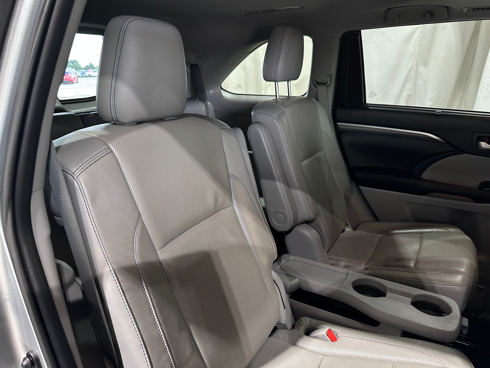 Thumbnail: 2019 Toyota Highlander - 5