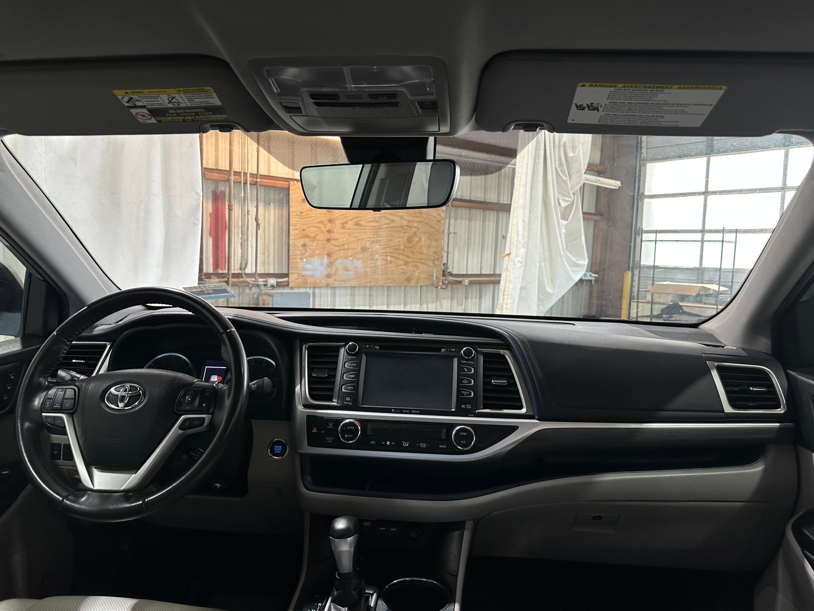 Thumbnail: 2019 Toyota Highlander - 2