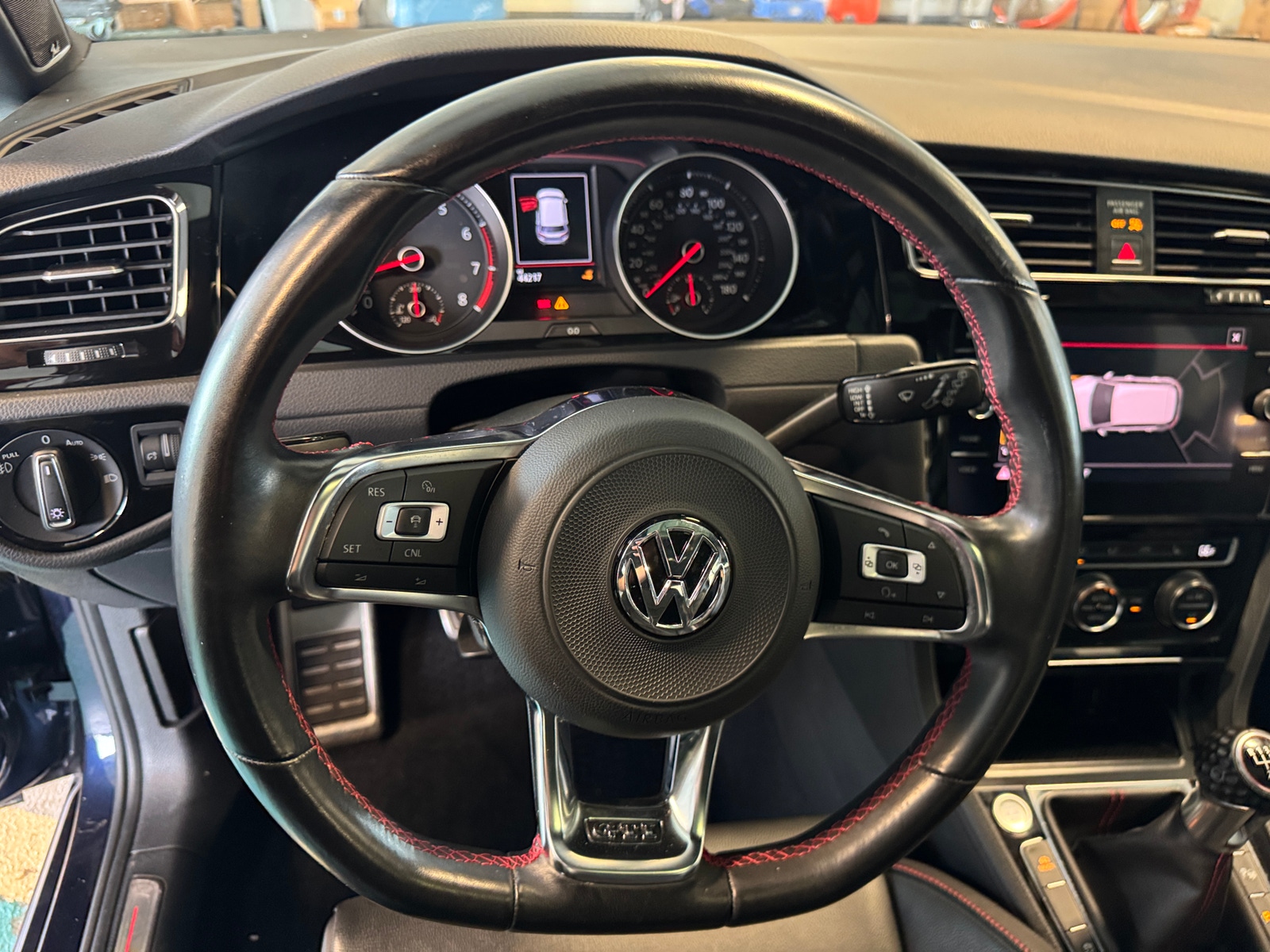 Thumbnail: 2018 Volkswagen Golf - 5