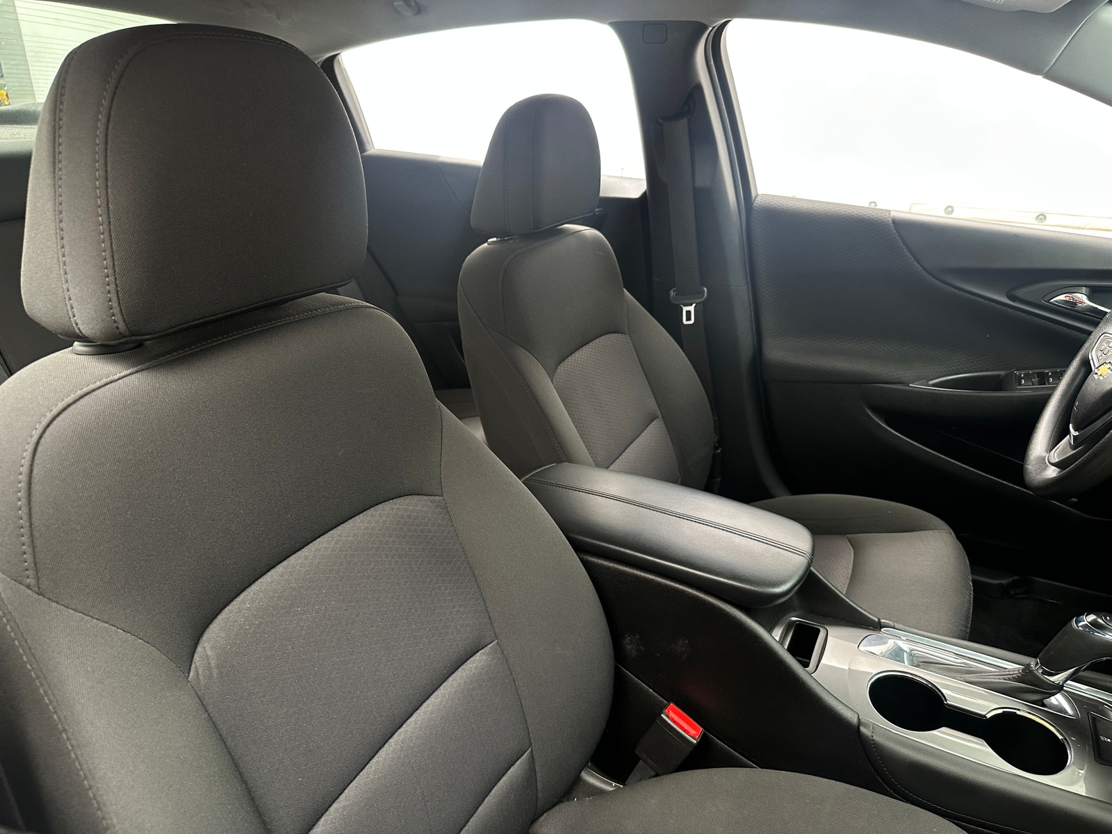 Thumbnail: 2018 Chevrolet Malibu - 2