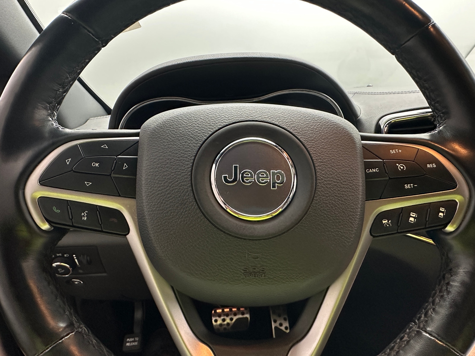 Thumbnail: 2020 Jeep Grand Cherokee - 4