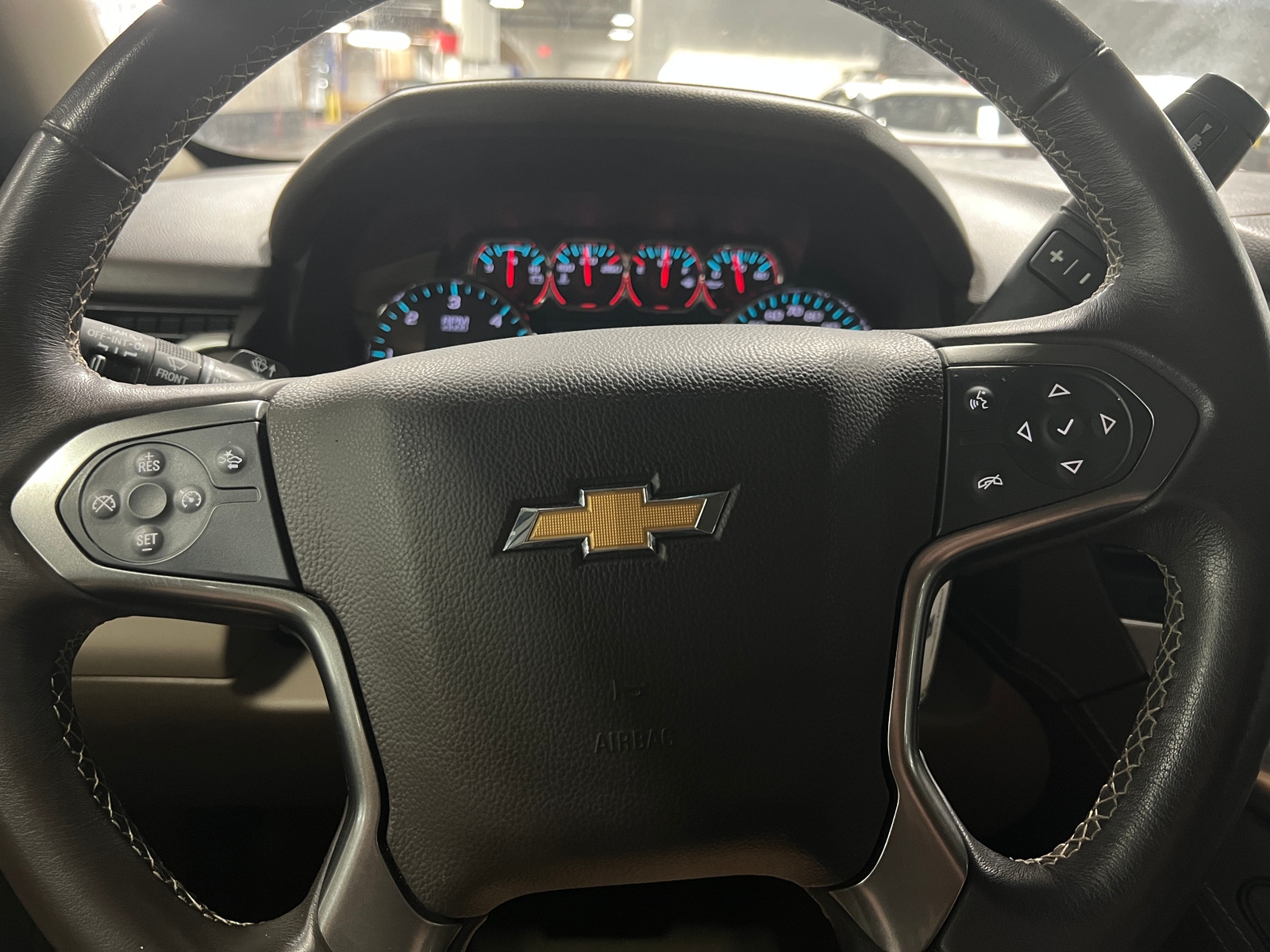 Thumbnail: 2020 Chevrolet Tahoe - 4
